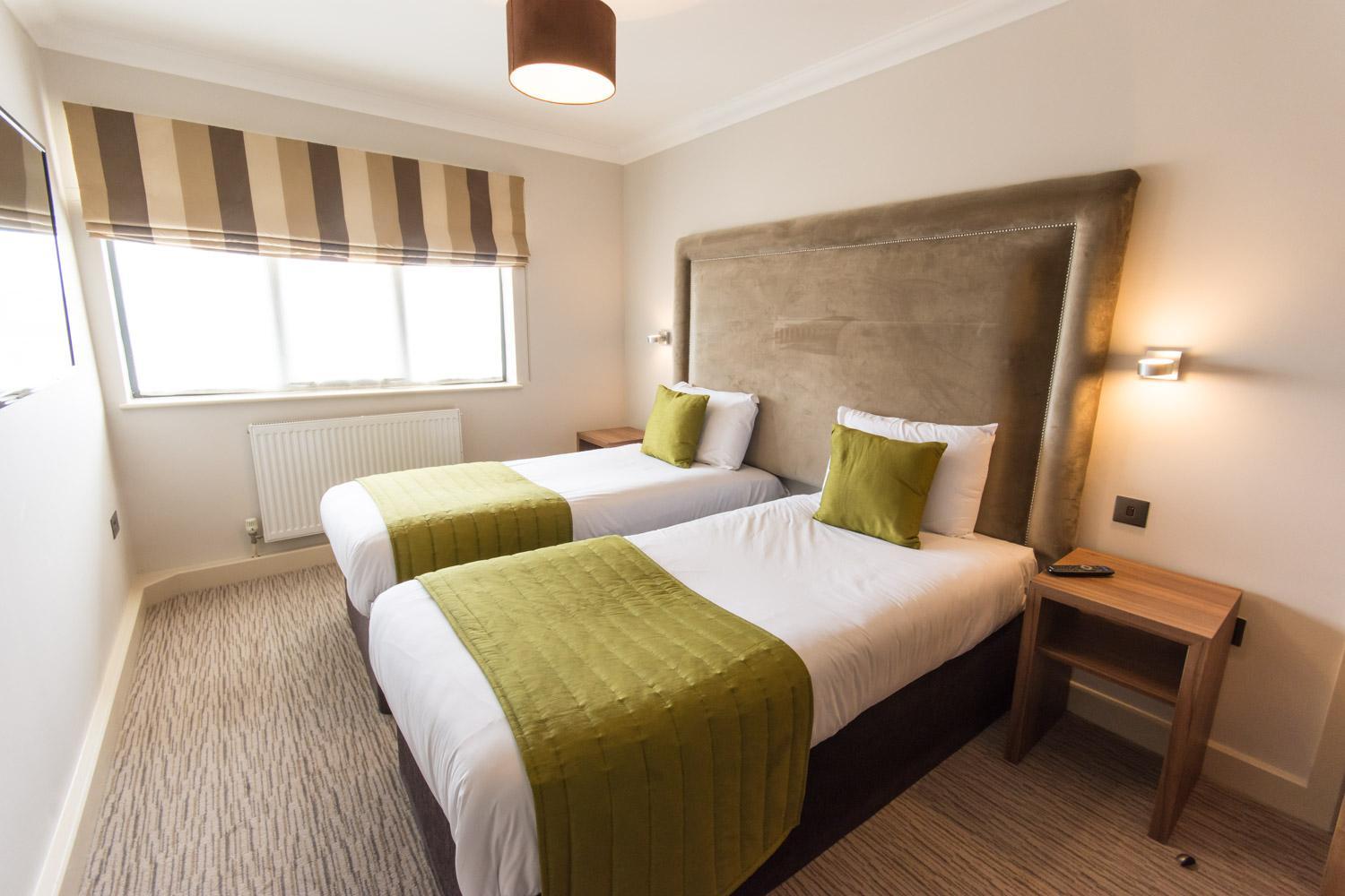 Twin Room - Photo 3