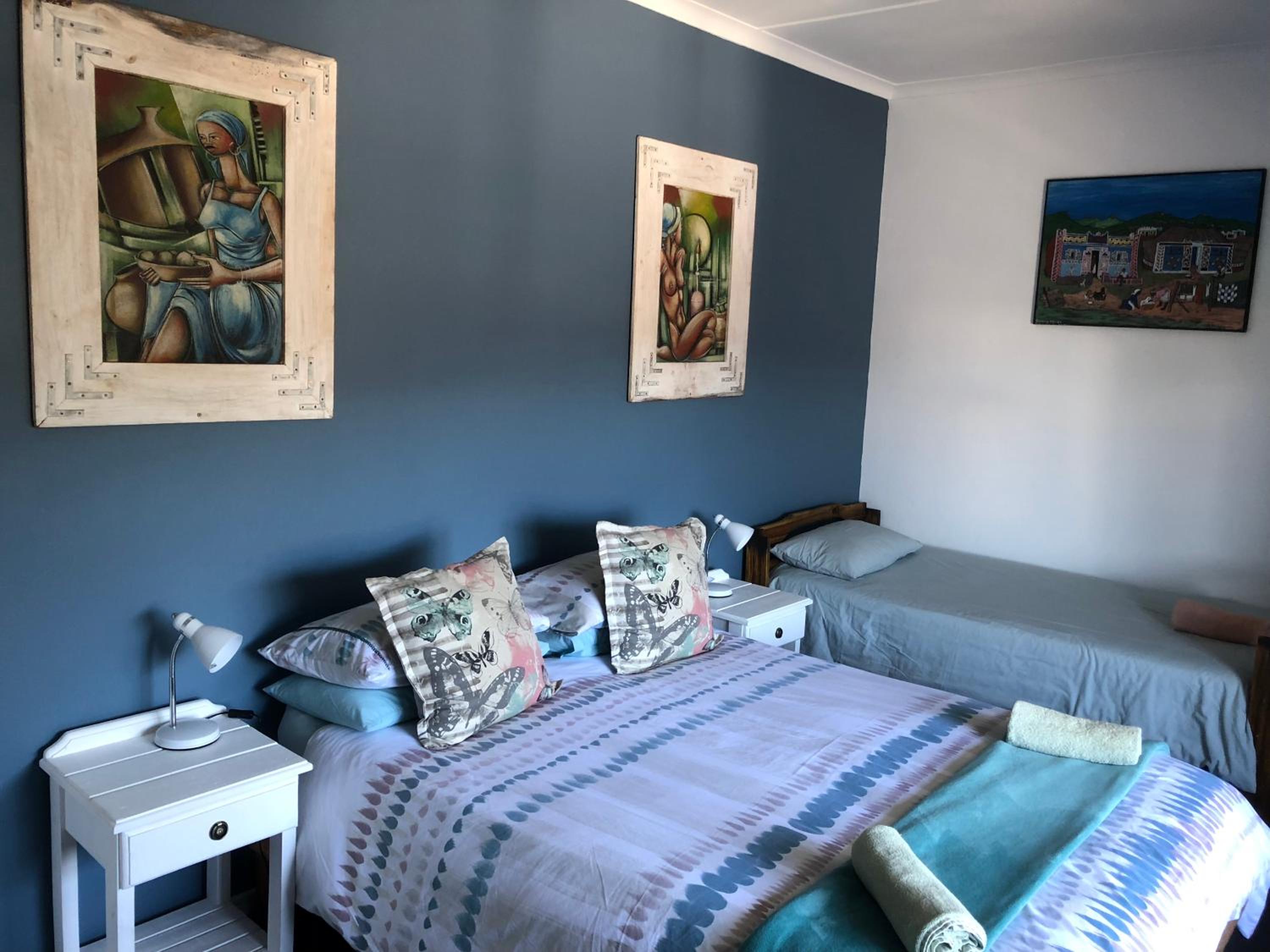 Standard Double Room with Shared Communal Bathrooms photo 1