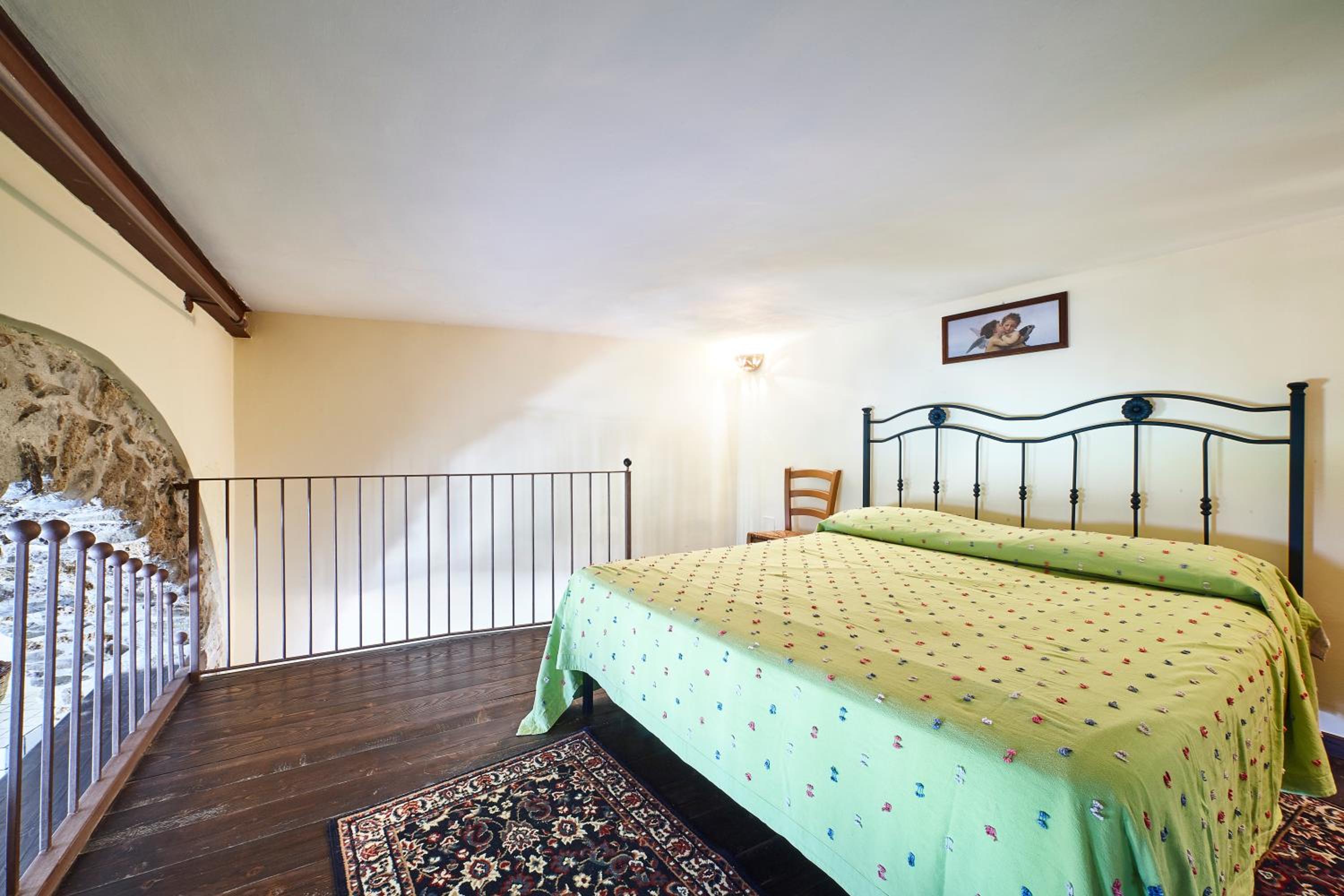 Studio Apartment photo 2