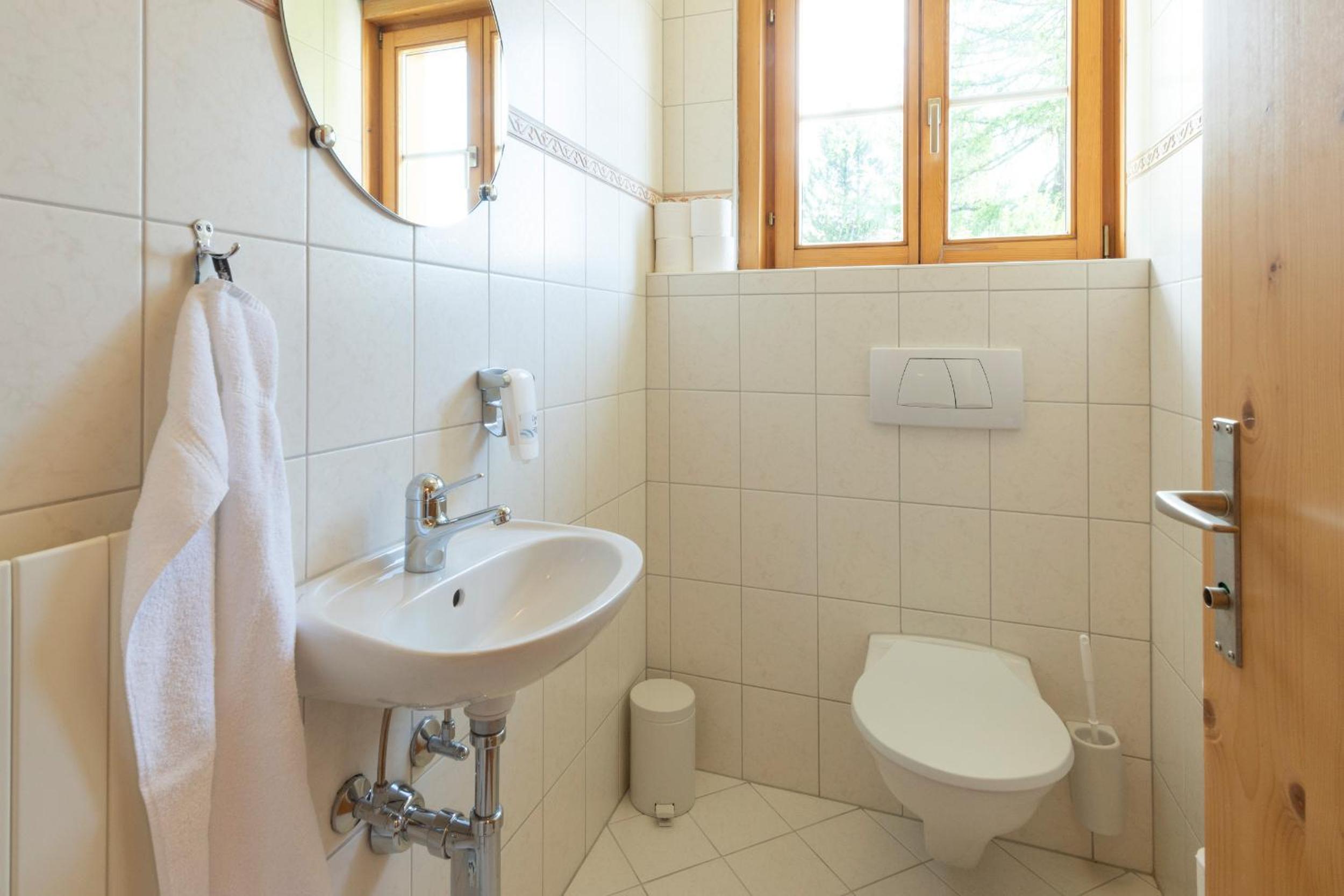 Triple Room with Shared Bathroom photo 2