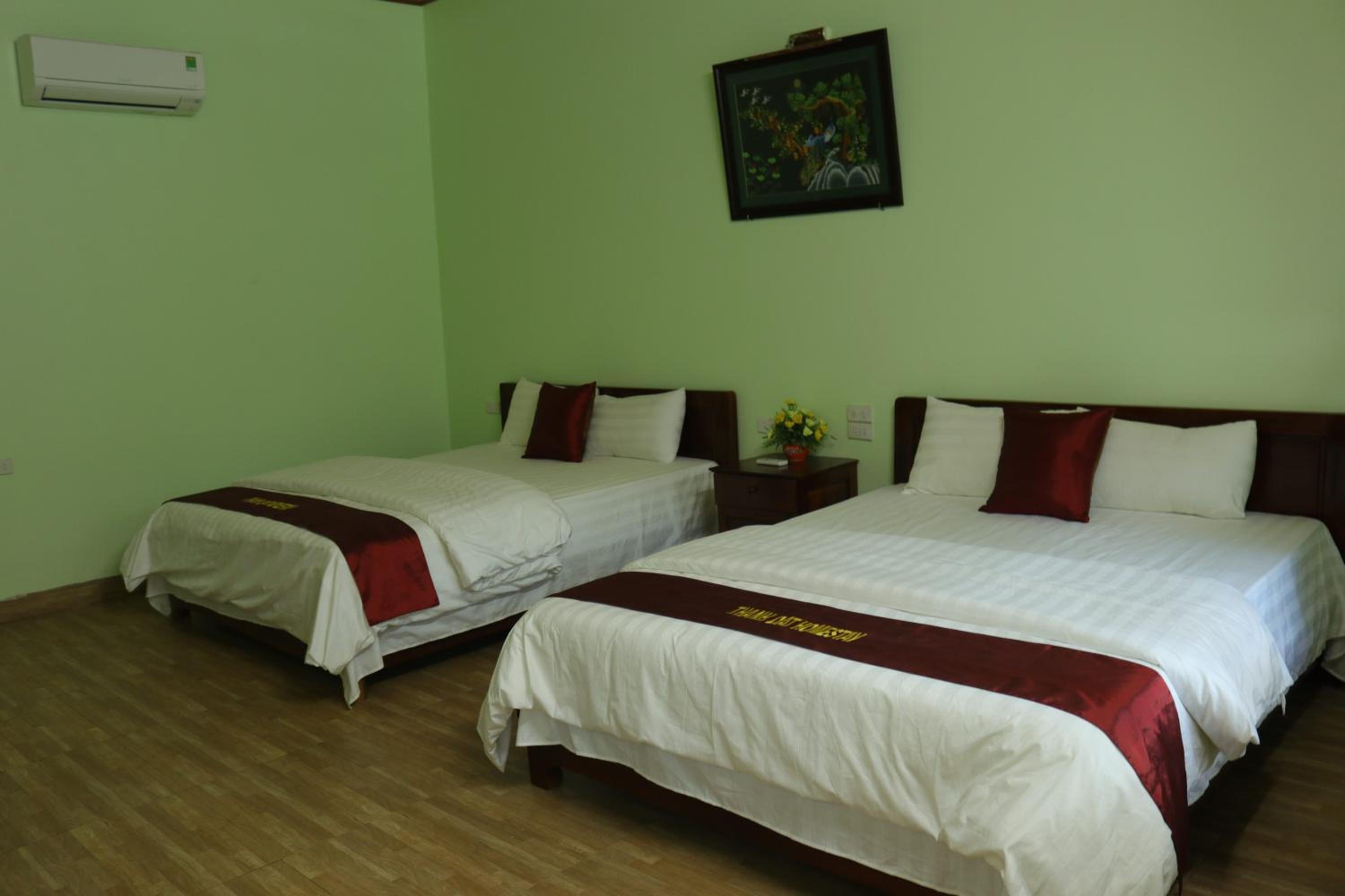 King Room with Two King Beds photo 1