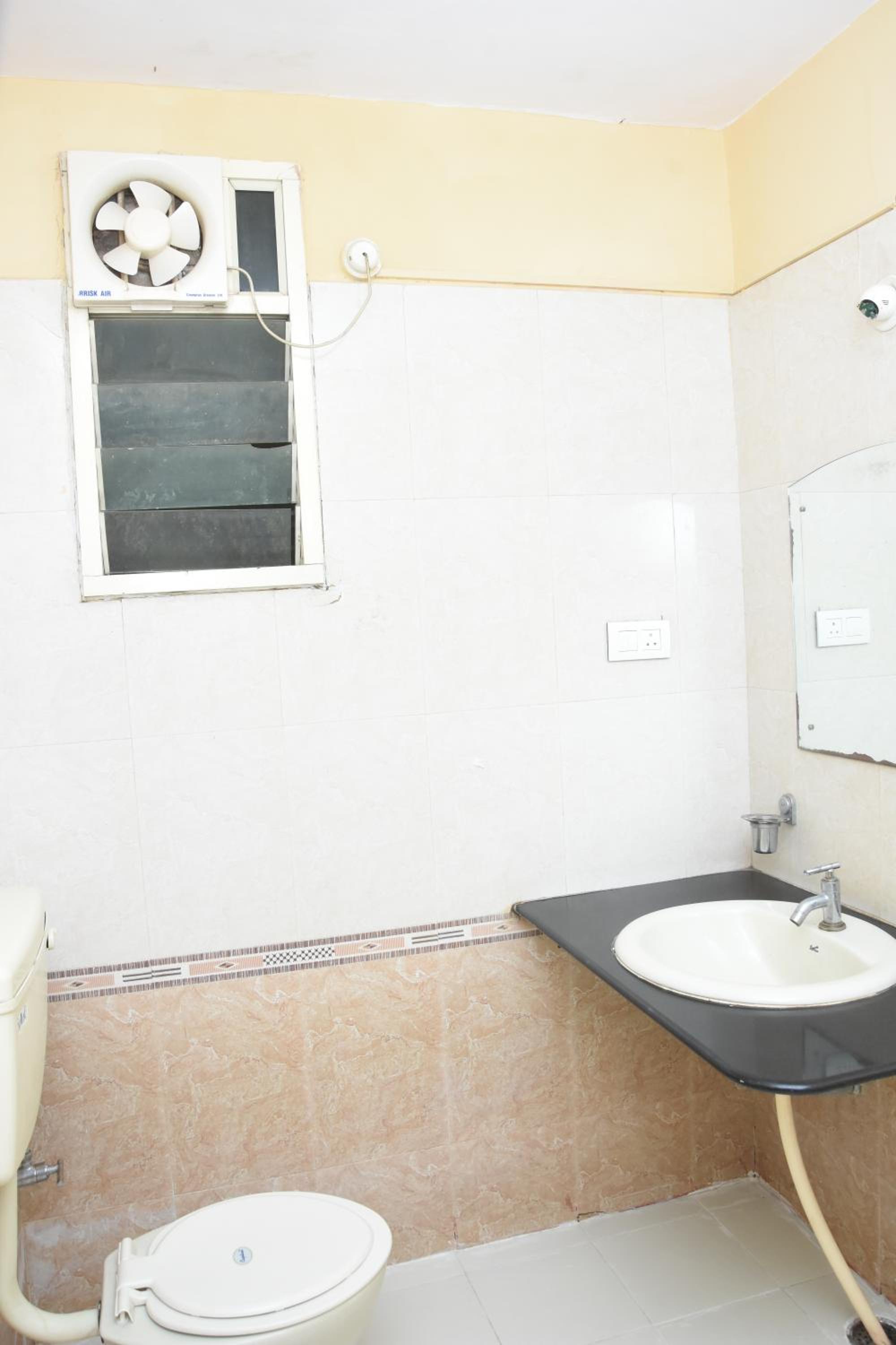 Standard Triple Room - Photo 7