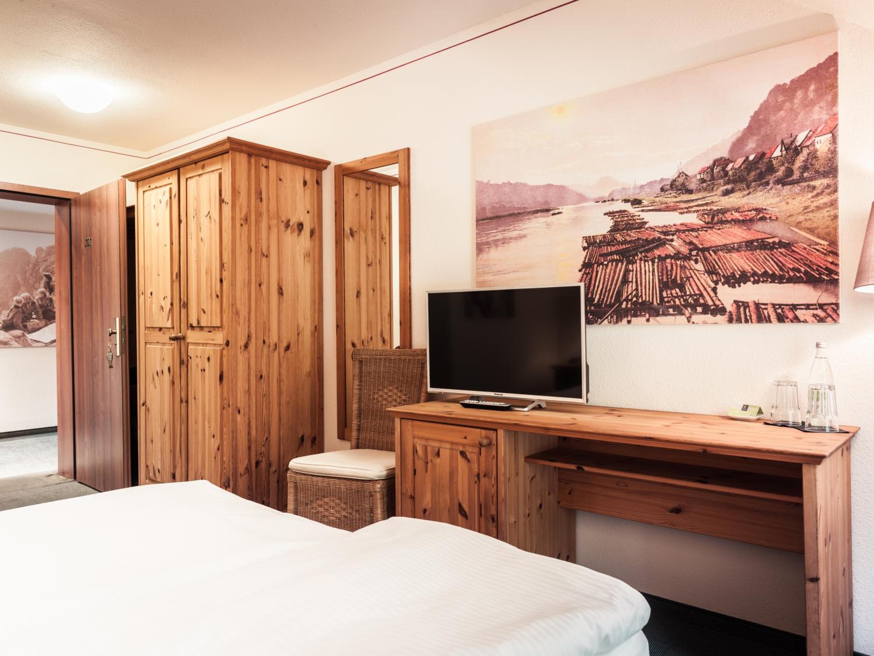 Double Room - Photo 6