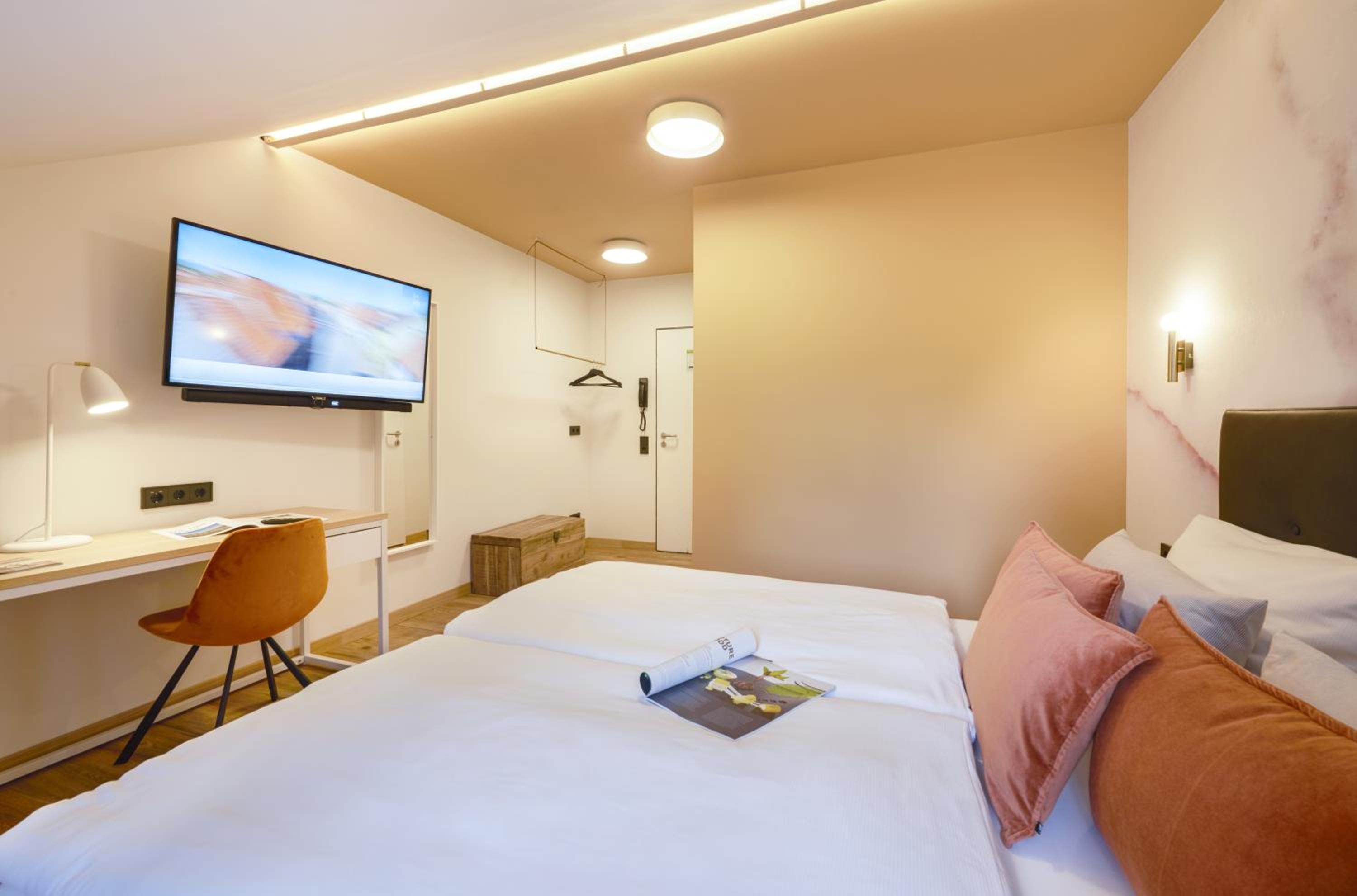 Single Room photo 2