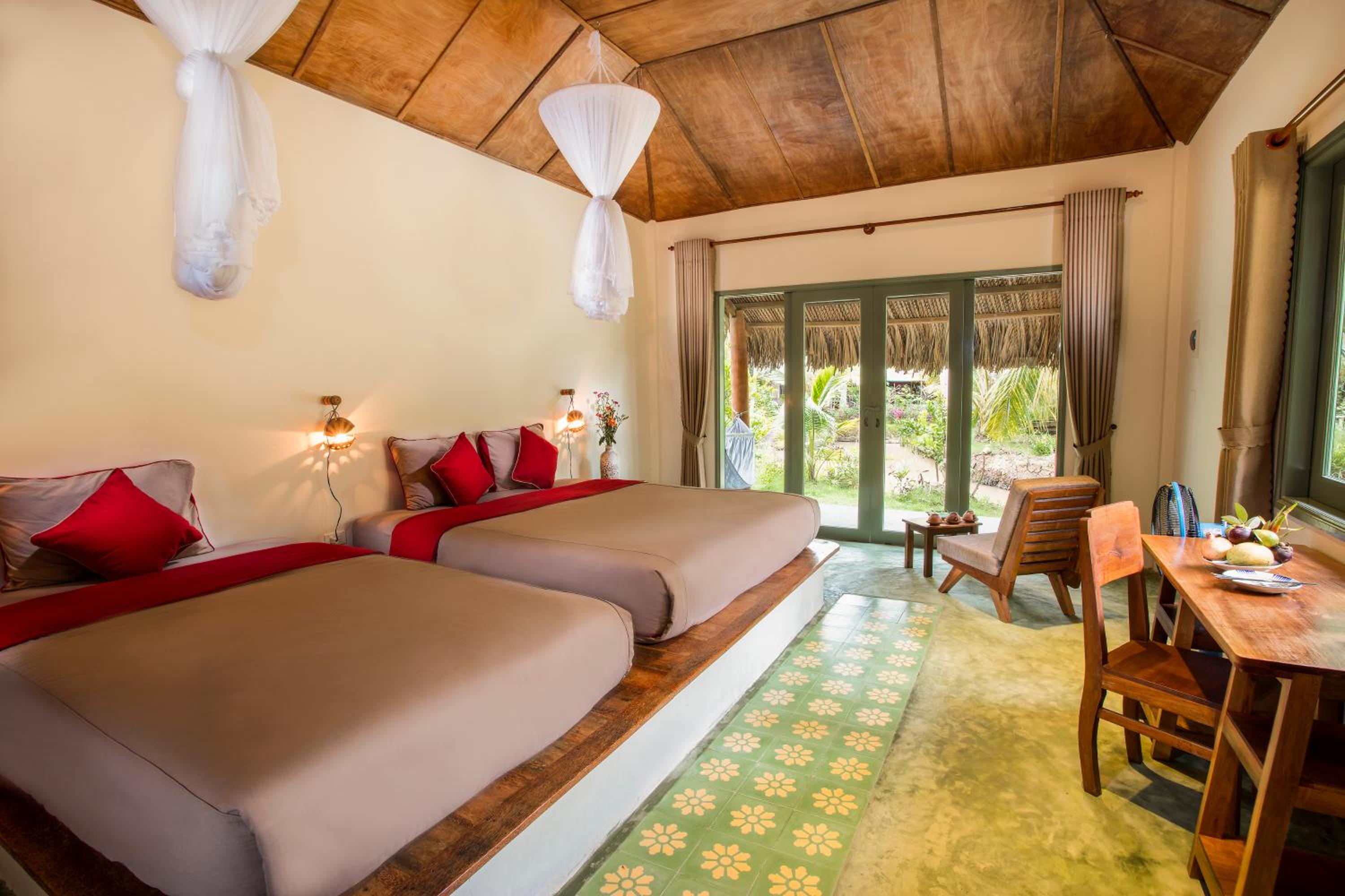 Triple Room with Garden View