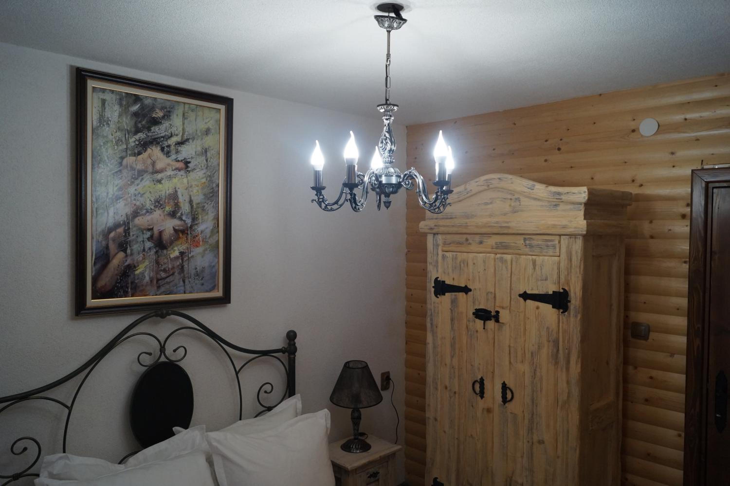 Deluxe Double Room with Balcony photo 3