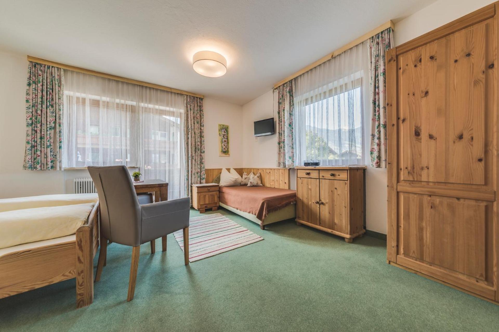 Triple Room with Balcony photo 3