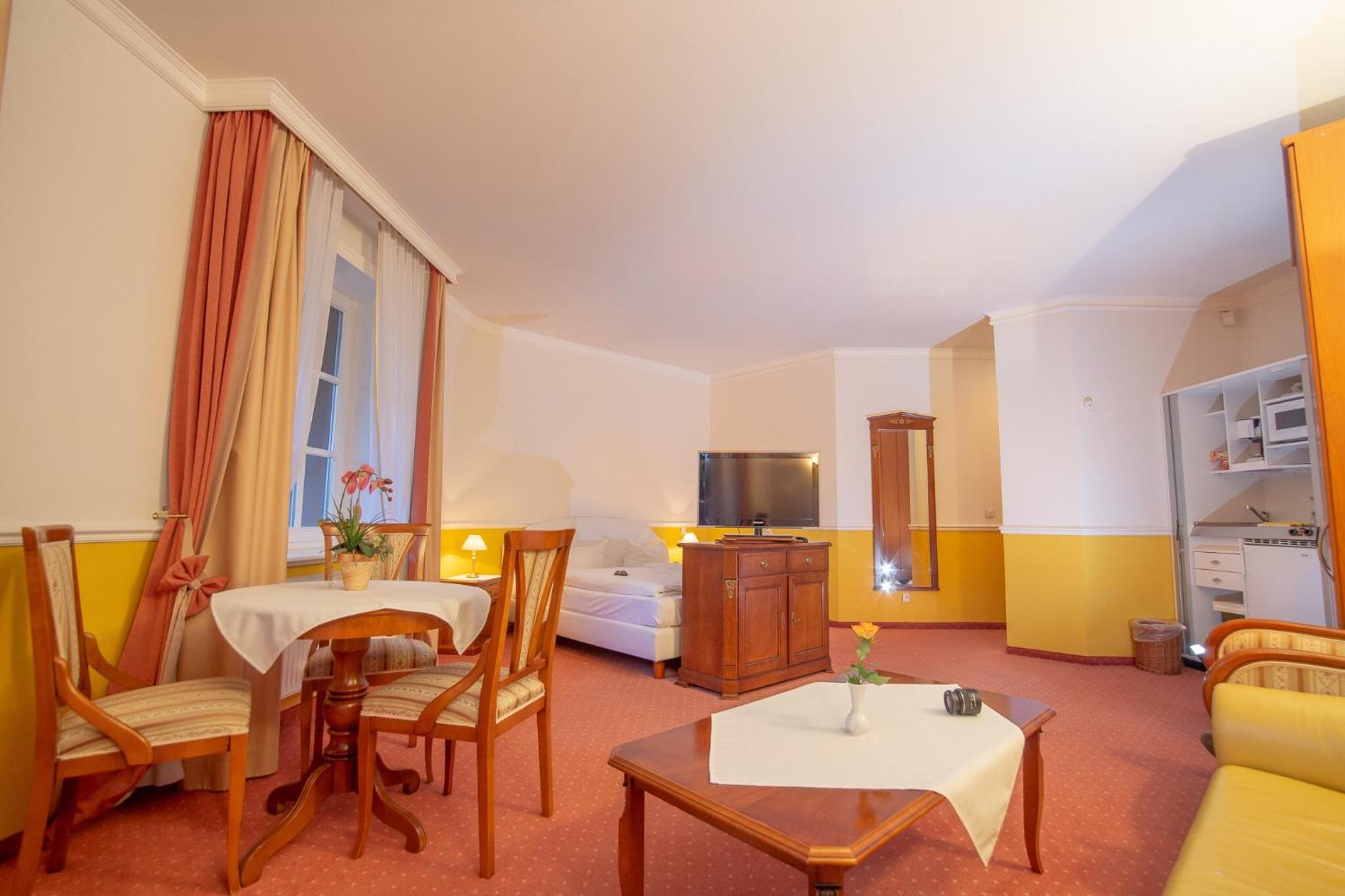 Suite with Garden View