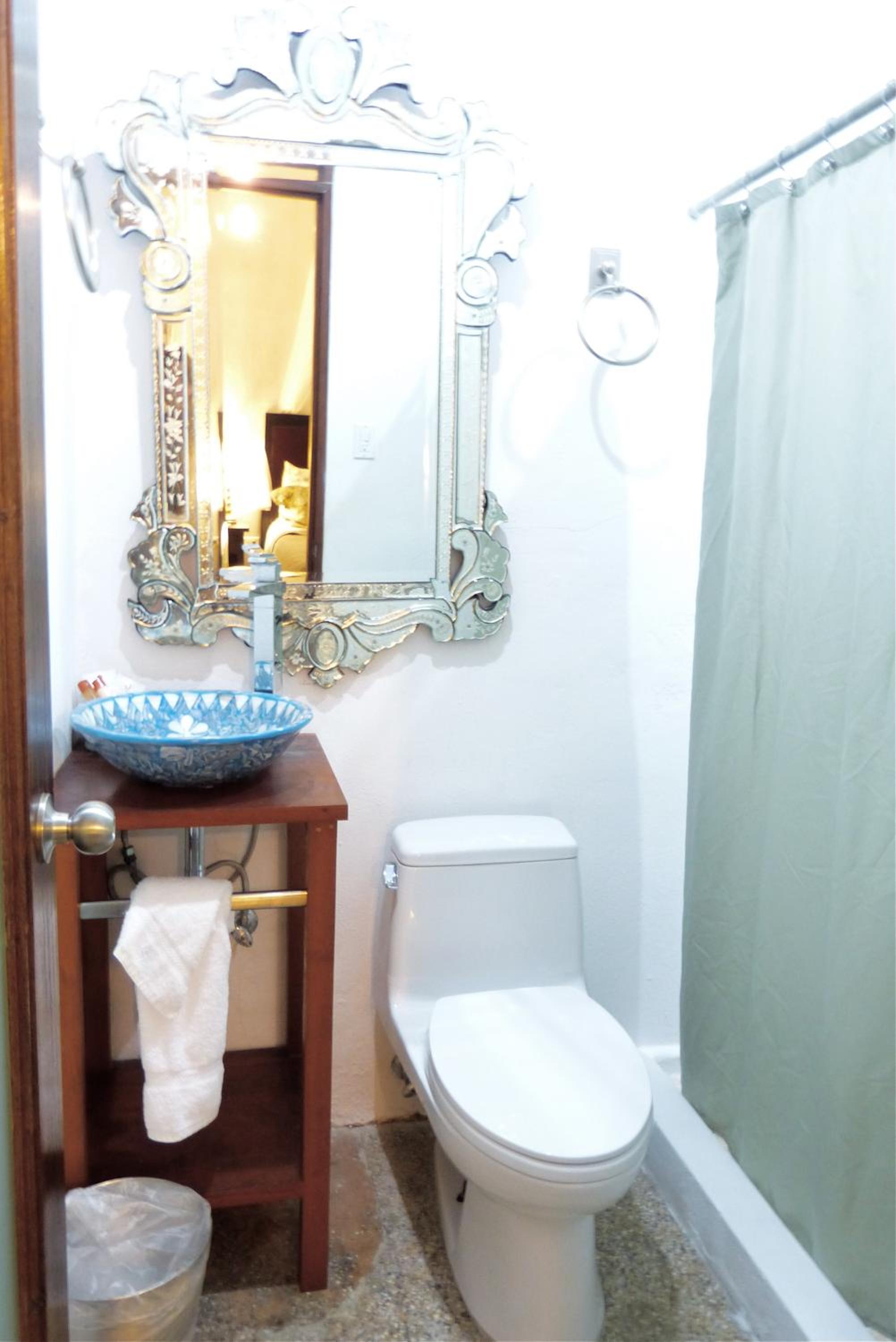 Interior Queen Room