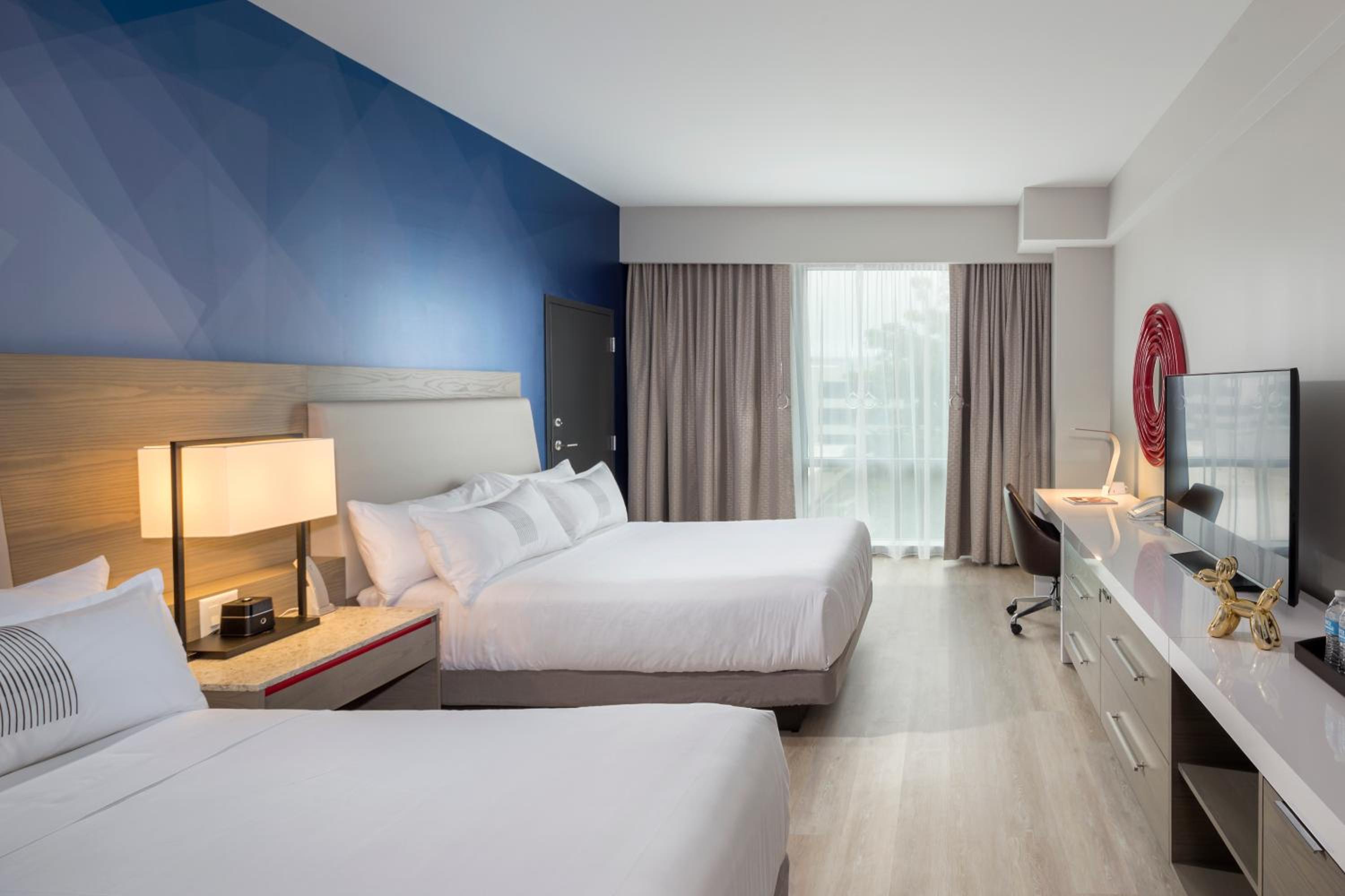 Deluxe Queen Room with Two Queen Beds - Mobility Access/Non-Smoking