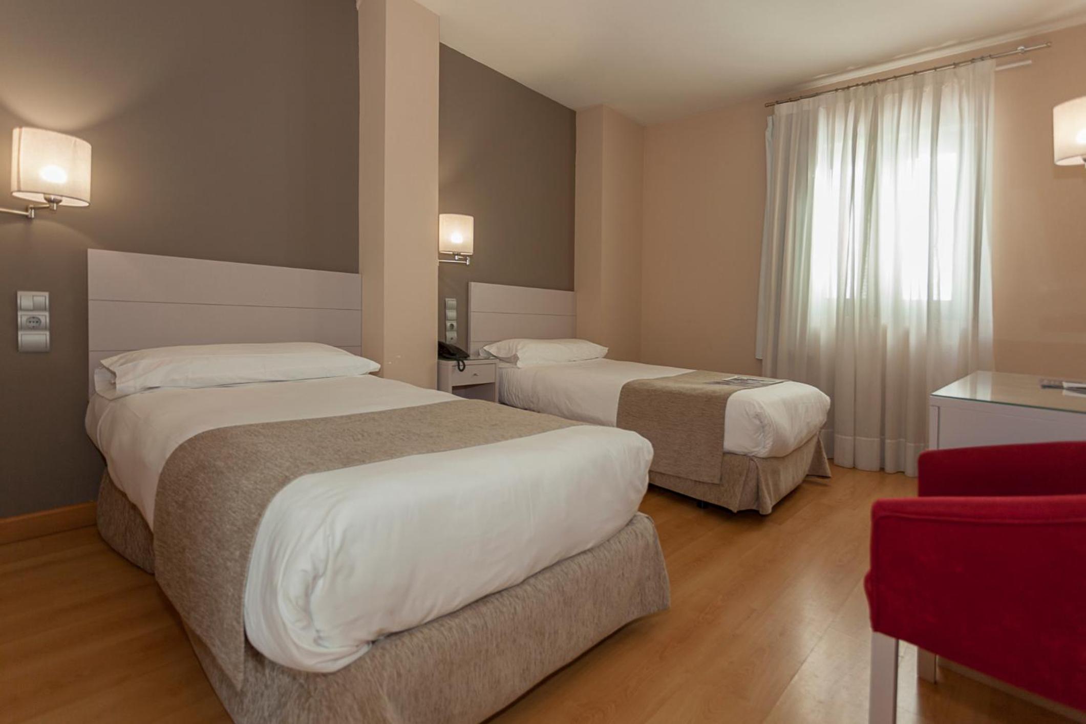 Habitación Doble o con Dos Camas