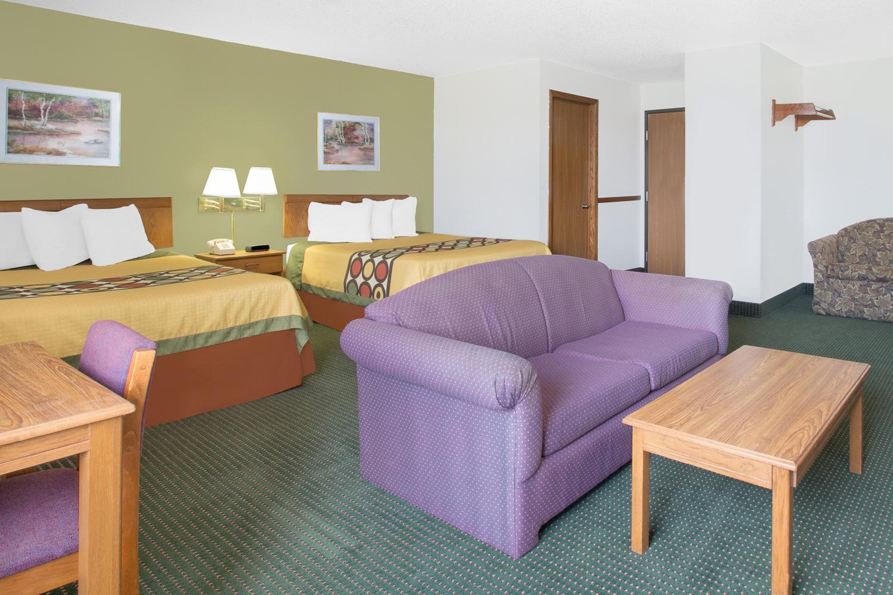 Studio Suite with Two Queen Beds - Non-Smoking - Photo 1