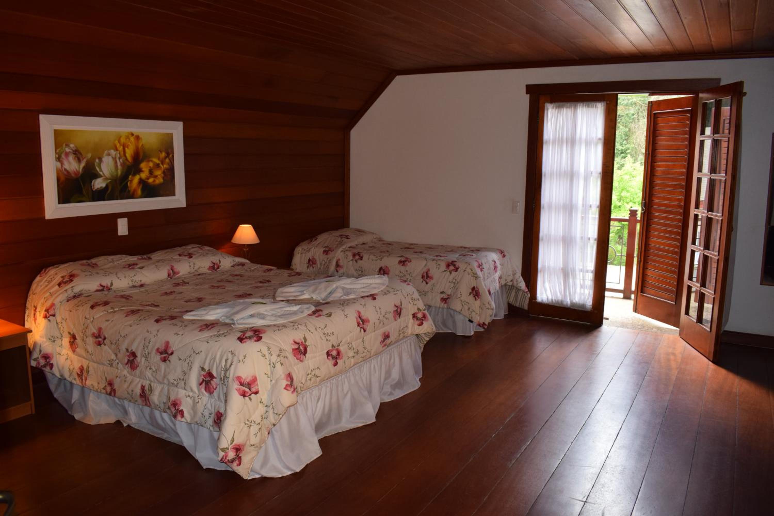 Premium Room - Photo 13