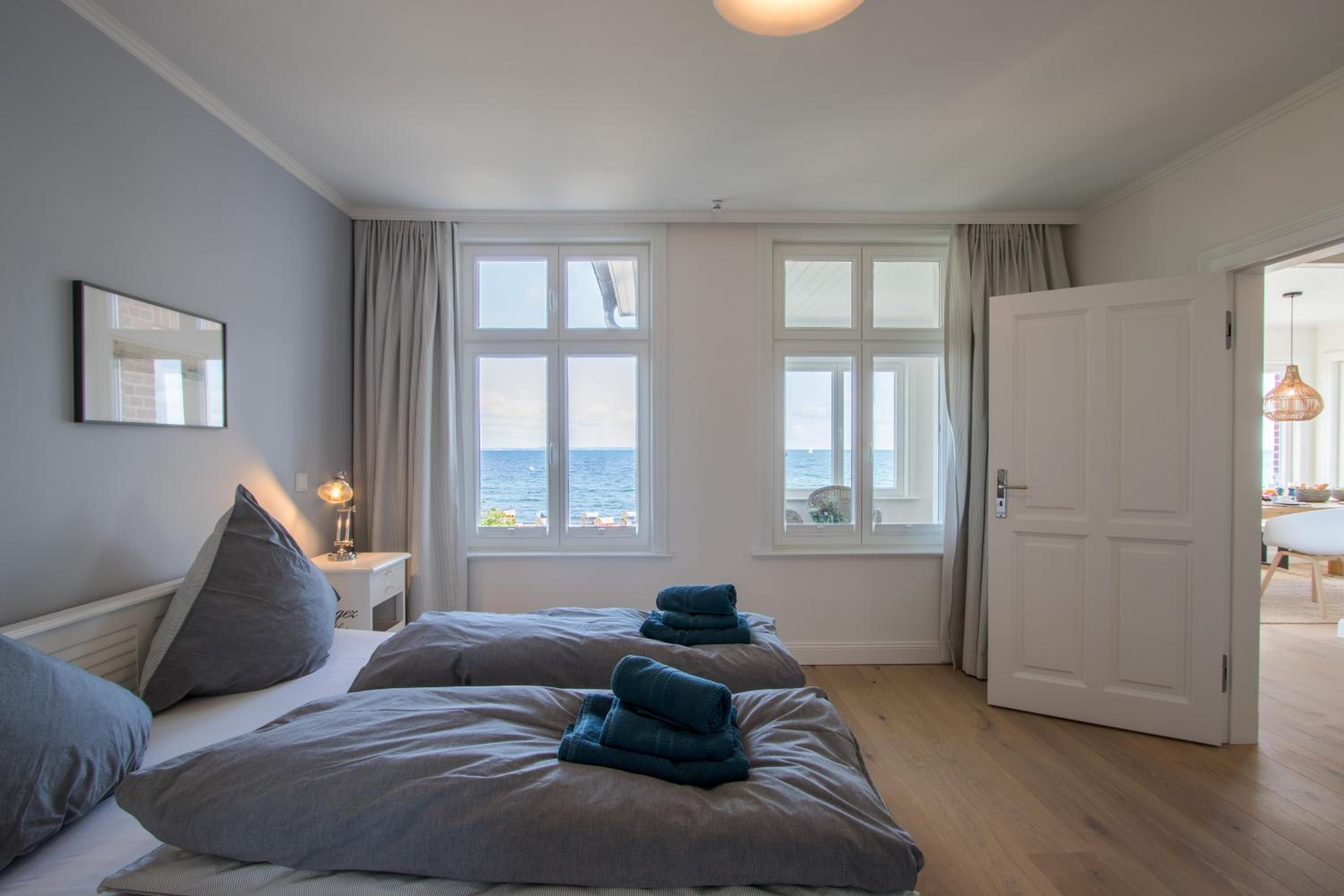 Apartment with Sea View photo 3