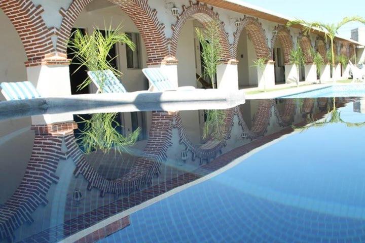 Queen Room with Pool View - Photo 6