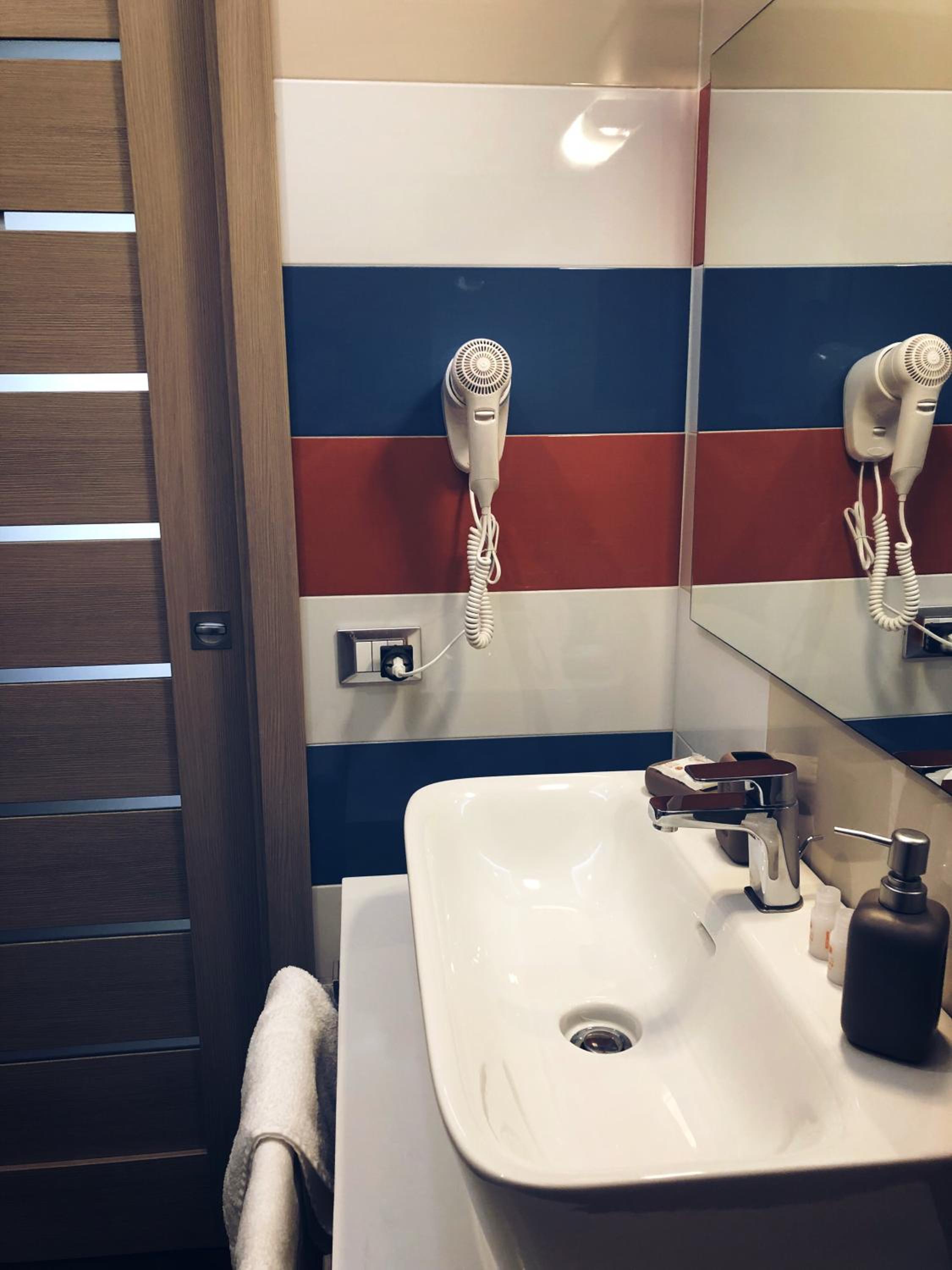 Double Room with Private Bathroom photo 2