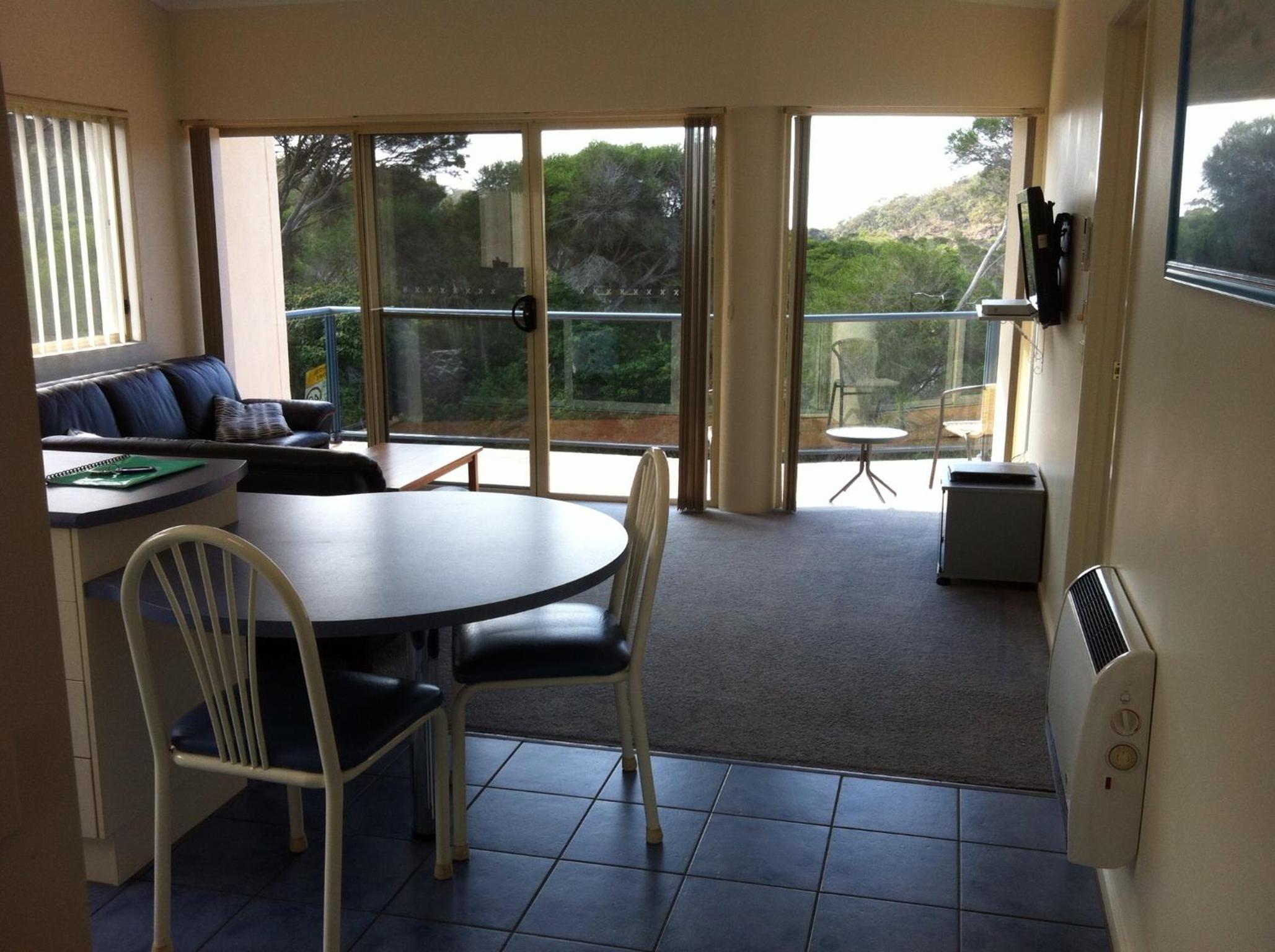 Apartment 3: Upstairs  2 Bedroom photo 2