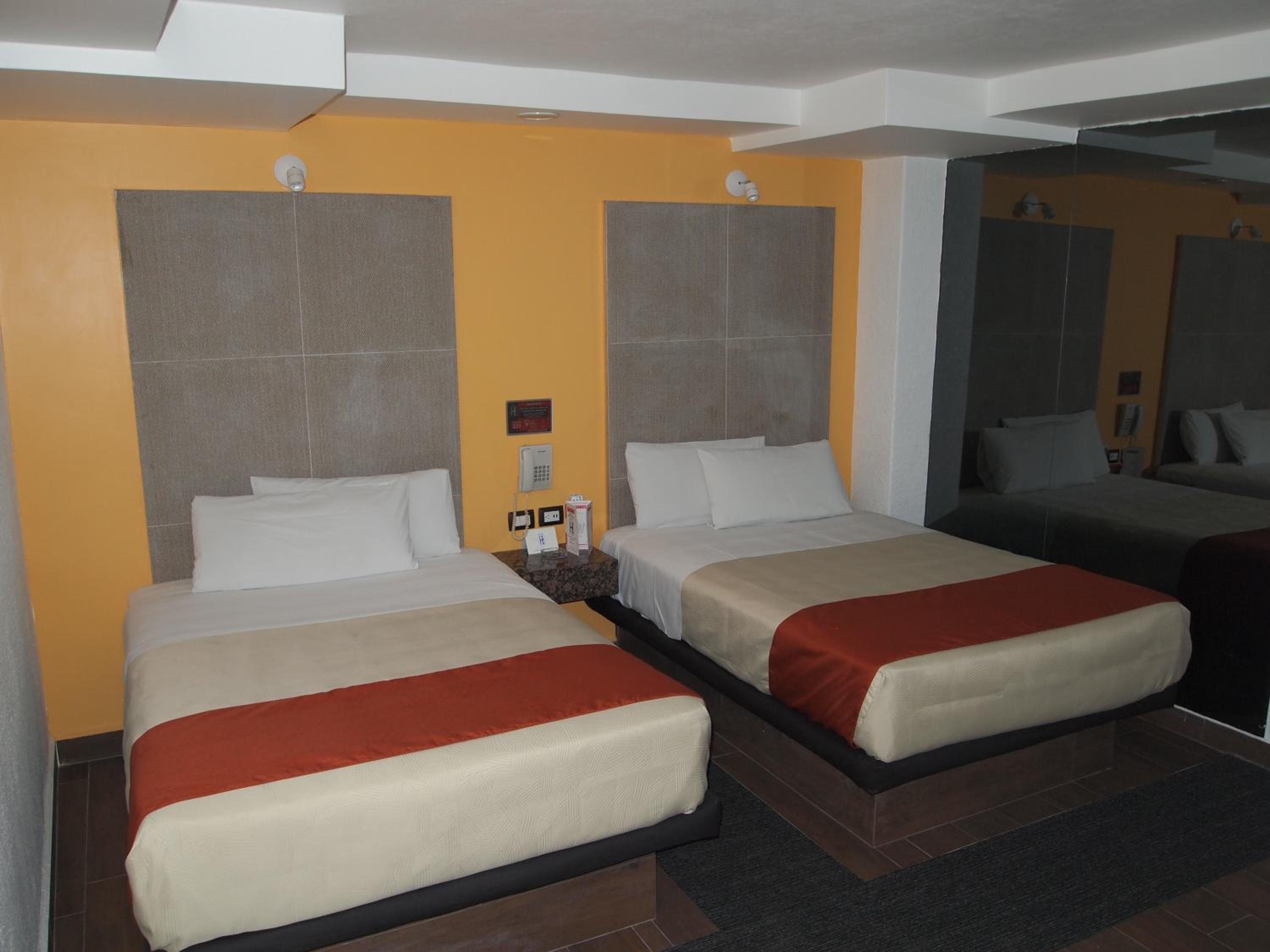 Superior Quadruple Room photo 2