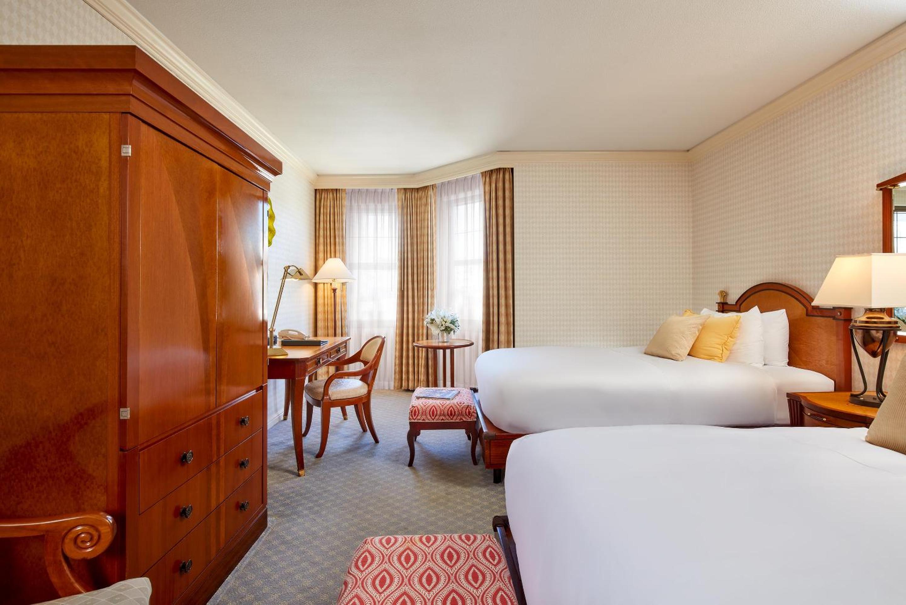 Deluxe Twin Room with Two Twin Beds - Photo 2