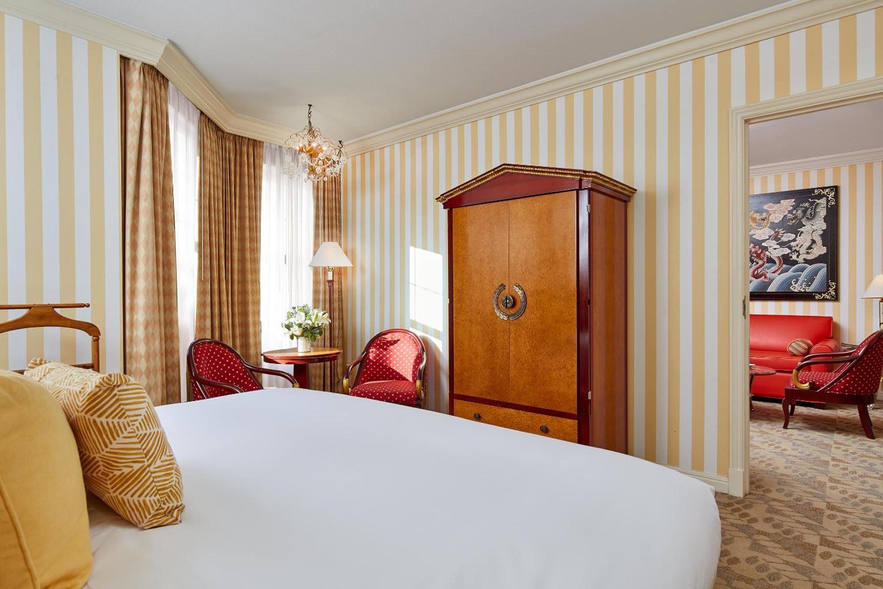 King Suite - Photo 9