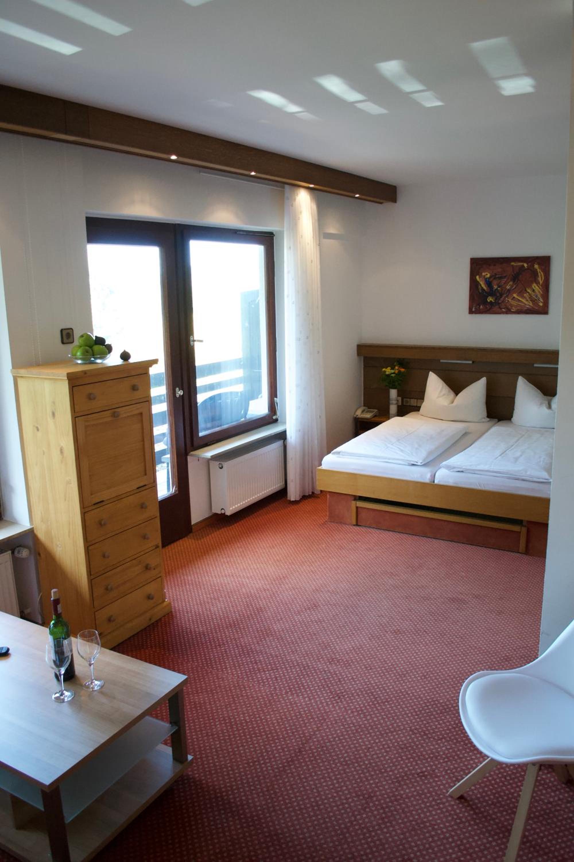 Large Double Room photo 2