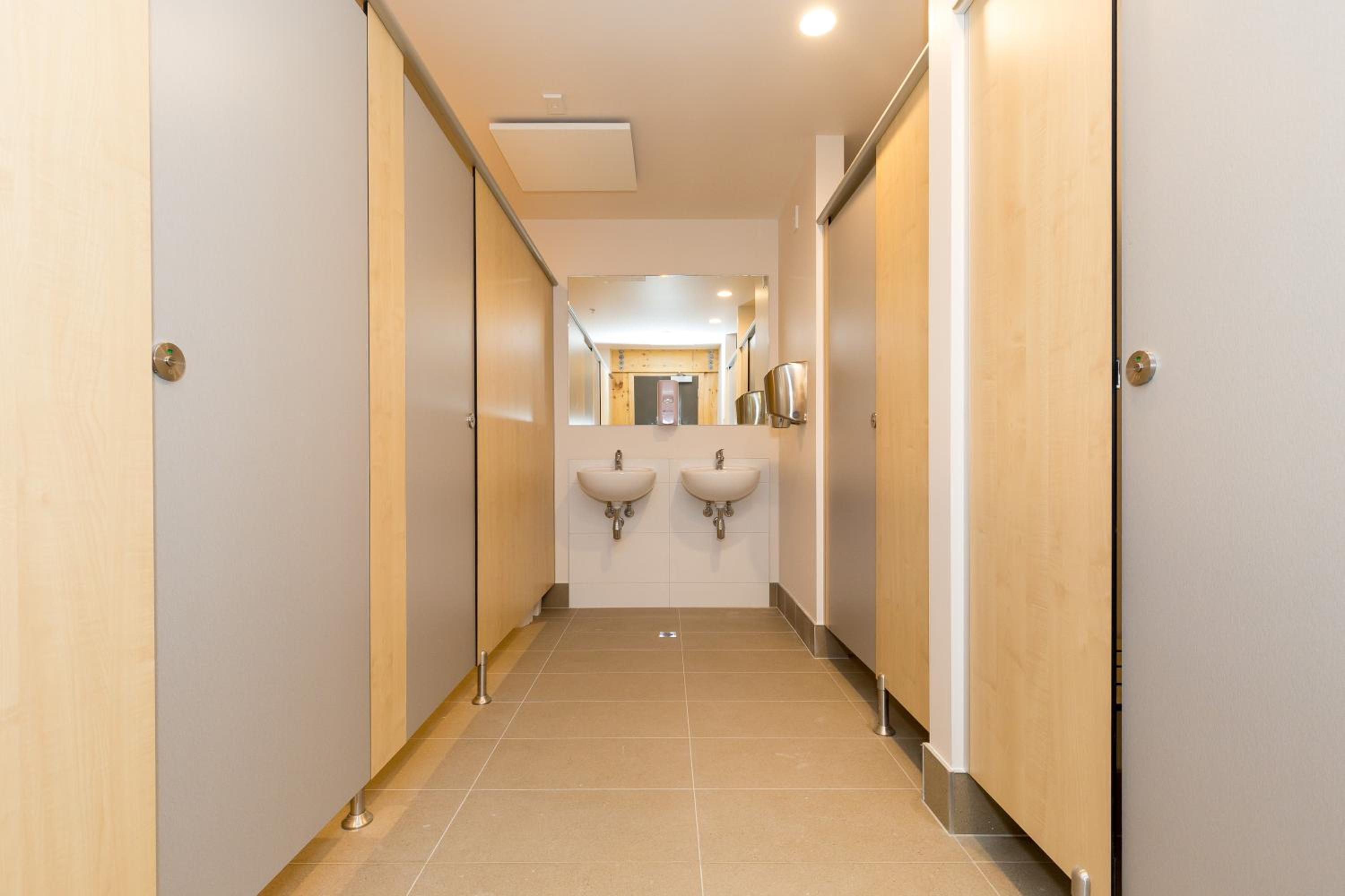 Single Room with Shared Bathroom photo 1