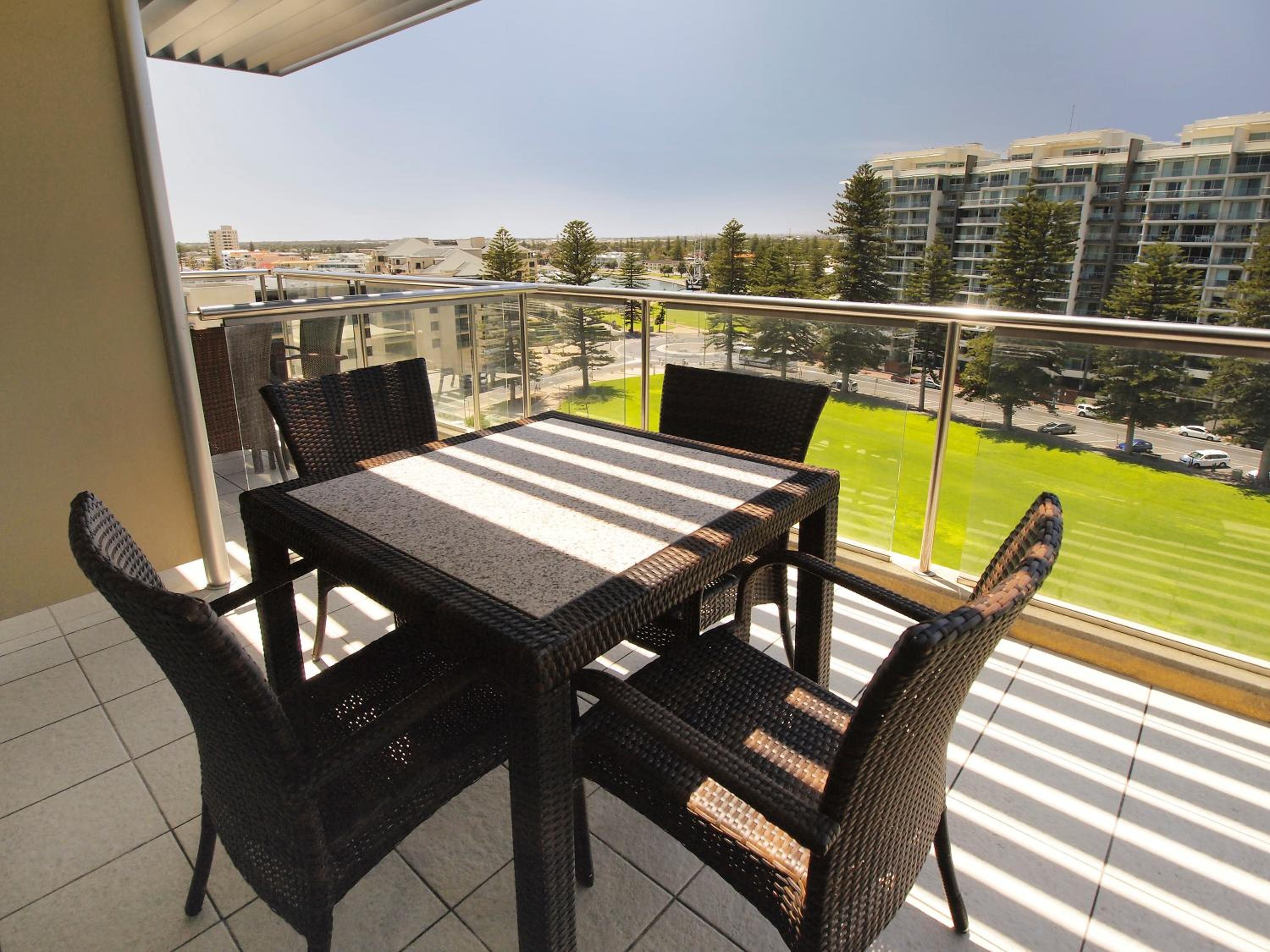 Three-Bedroom Apartment - Photo 7