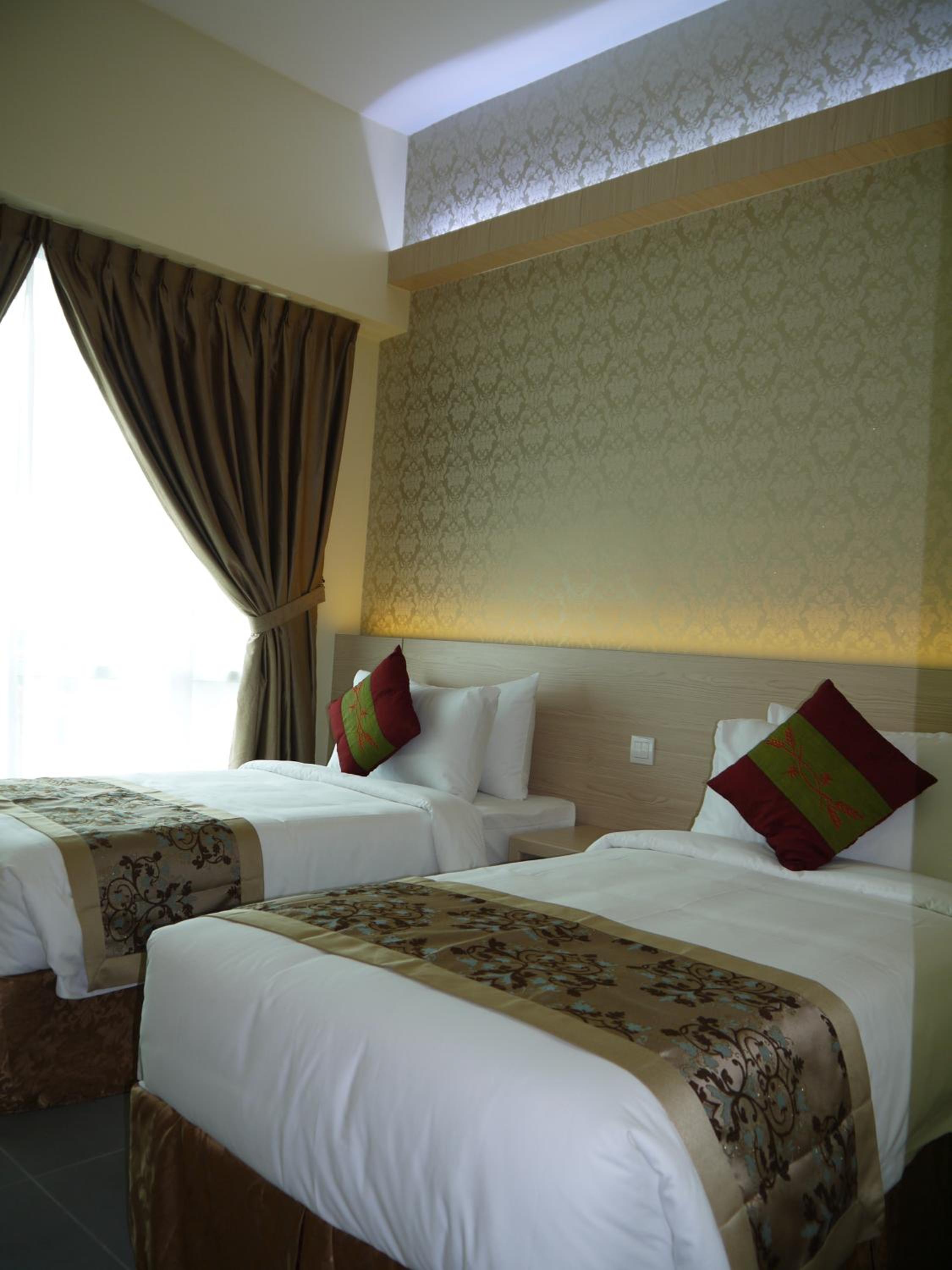 Deluxe Twin Room photo 2
