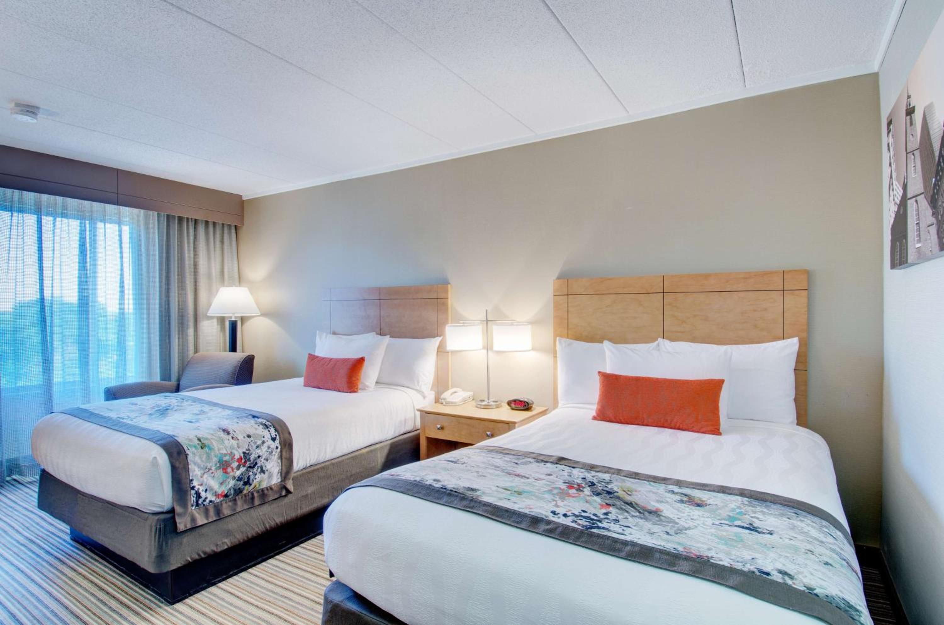Double Room With Two Double Beds - Photo 2