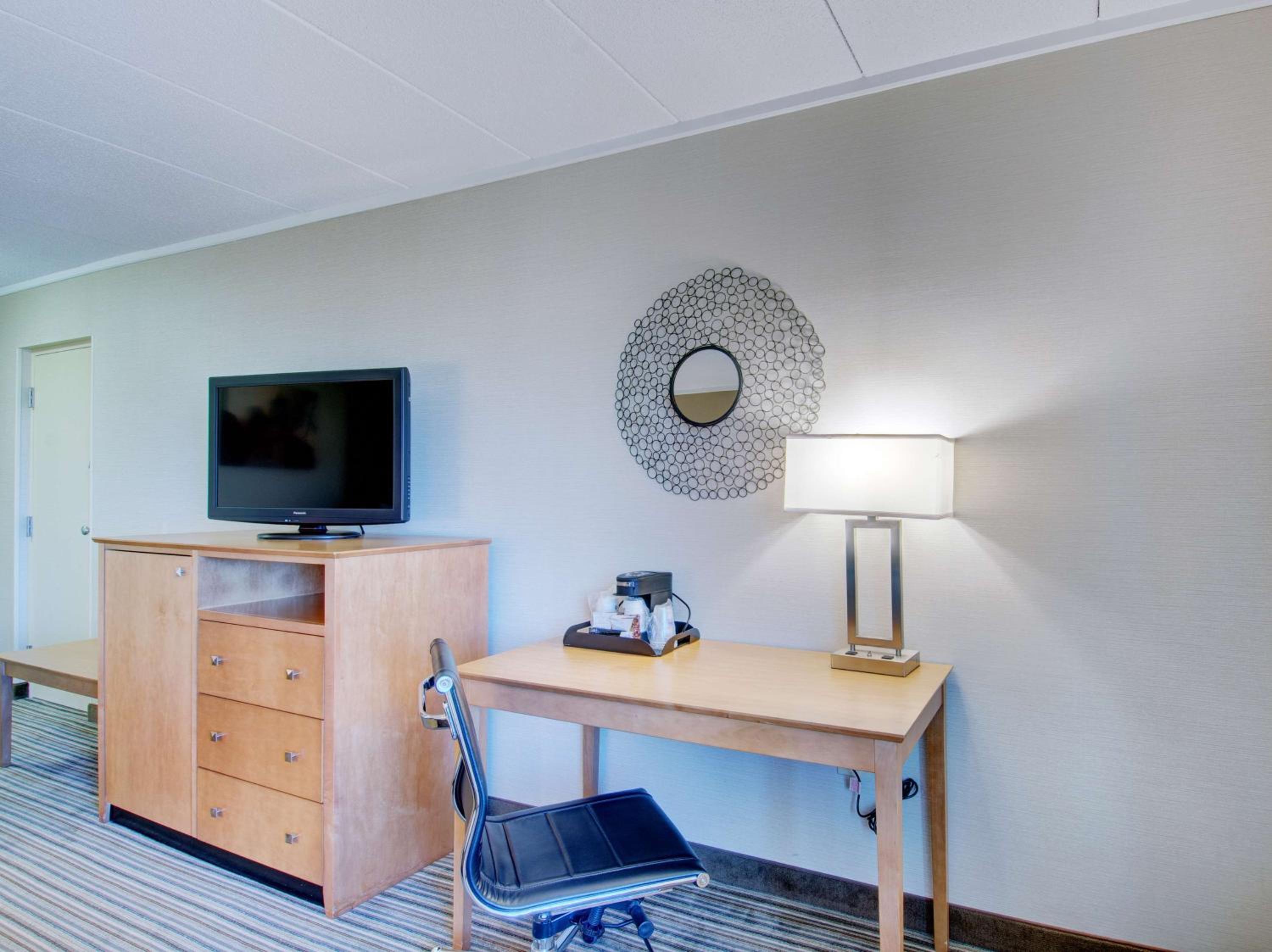 Double Room With Two Double Beds - Photo 3