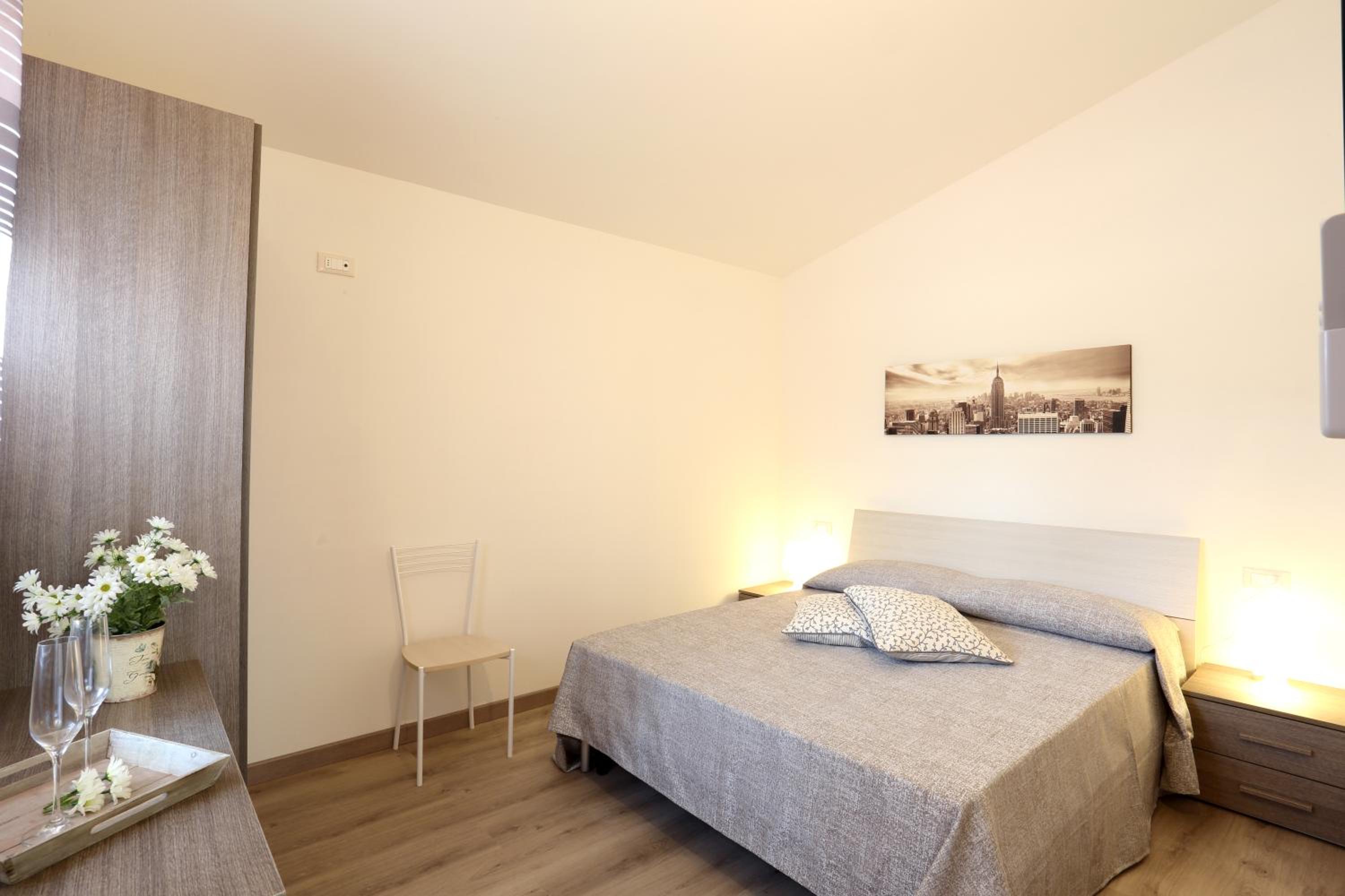 Apartment - Photo 2
