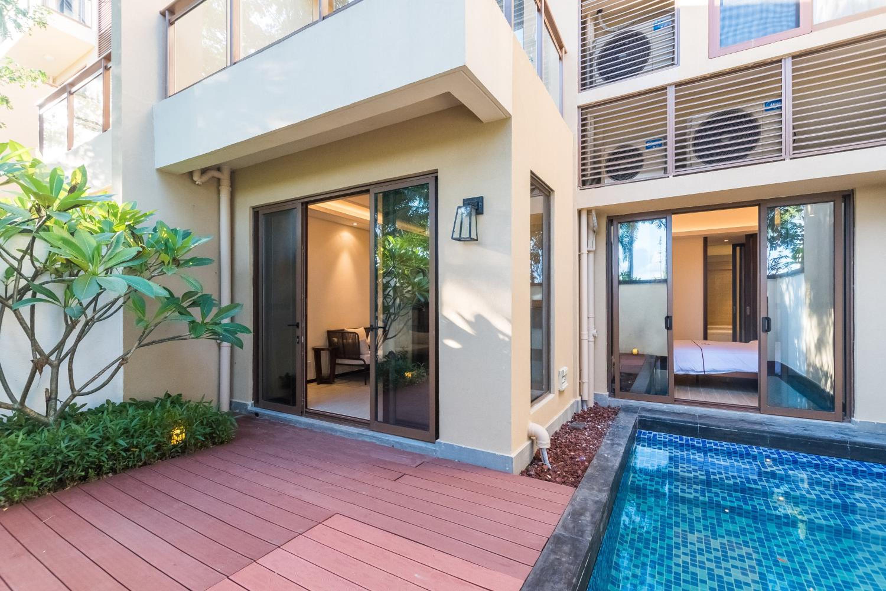 Three-Bedroom Villa - Photo 36