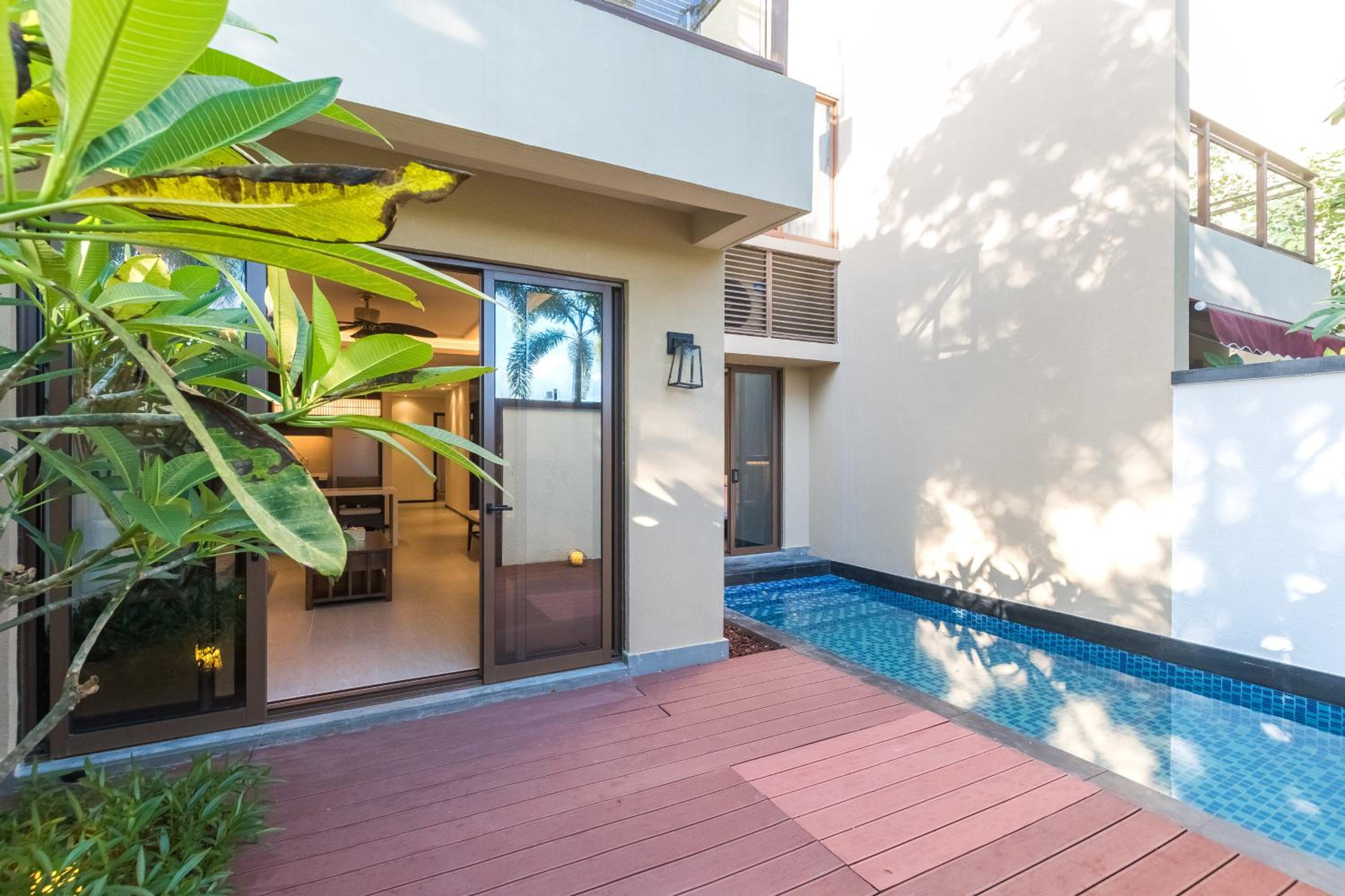 Three-Bedroom Villa - Photo 34