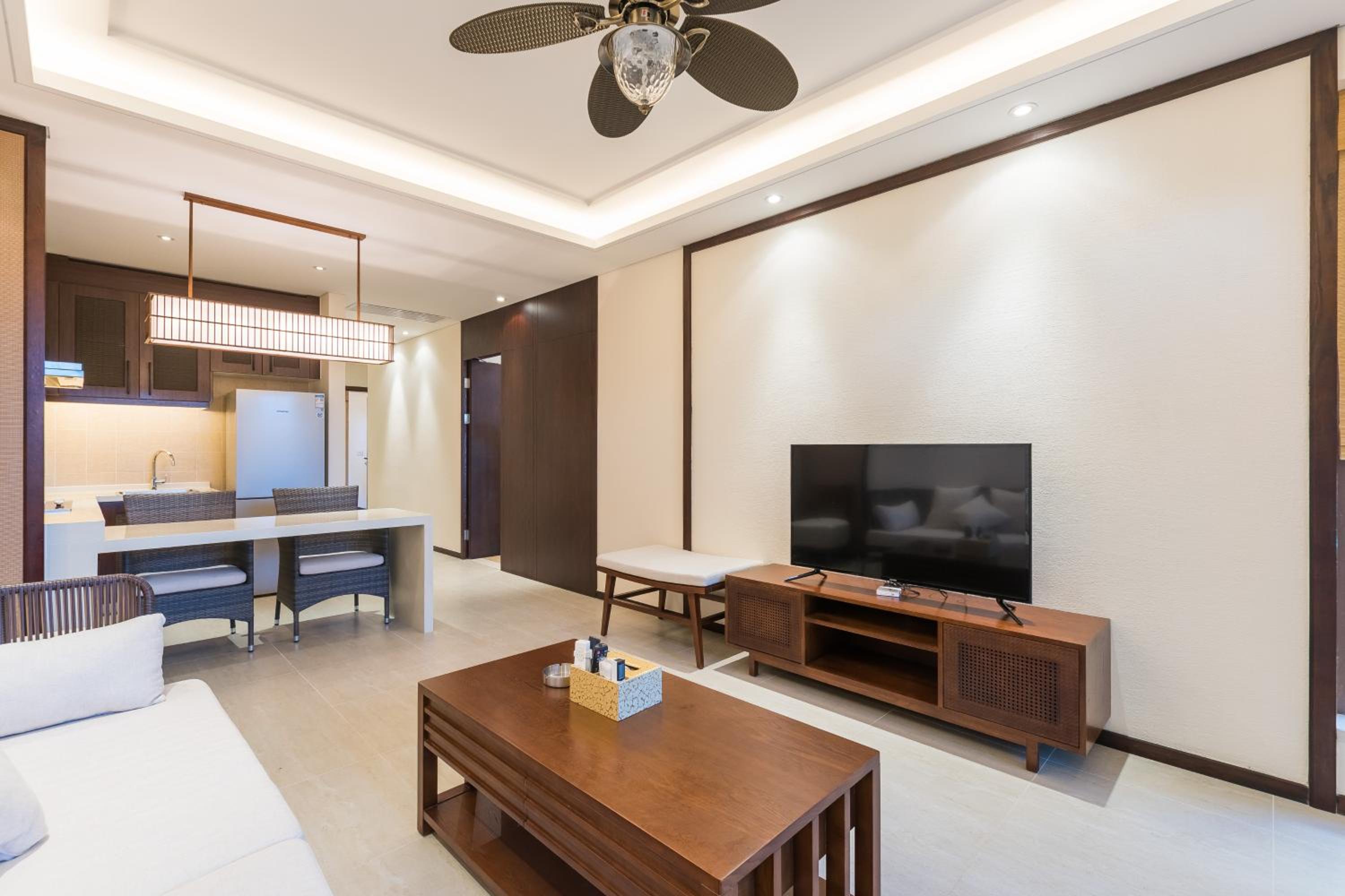 Three-Bedroom Villa - Photo 19
