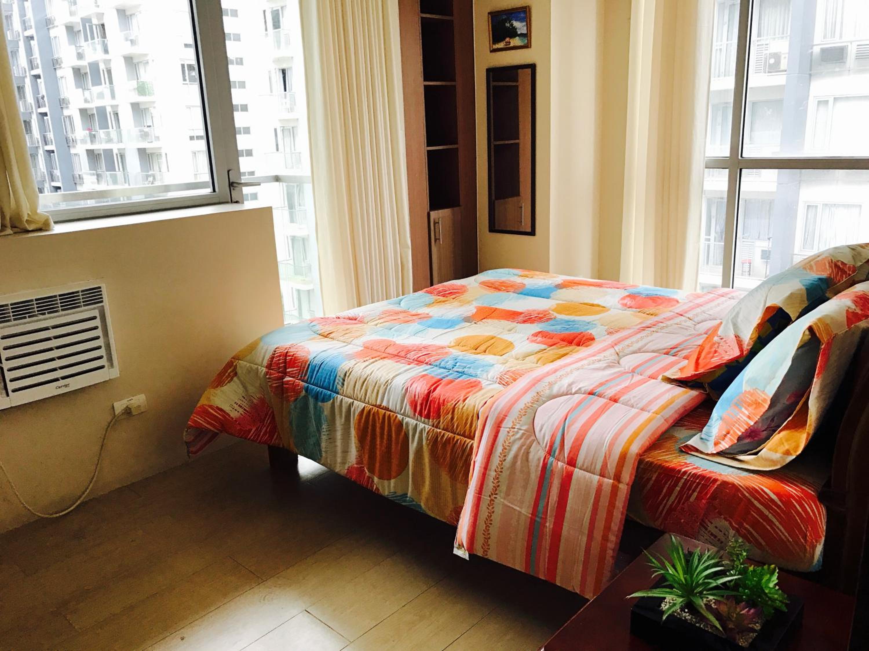 Two-Bedroom Apartment - Photo 2
