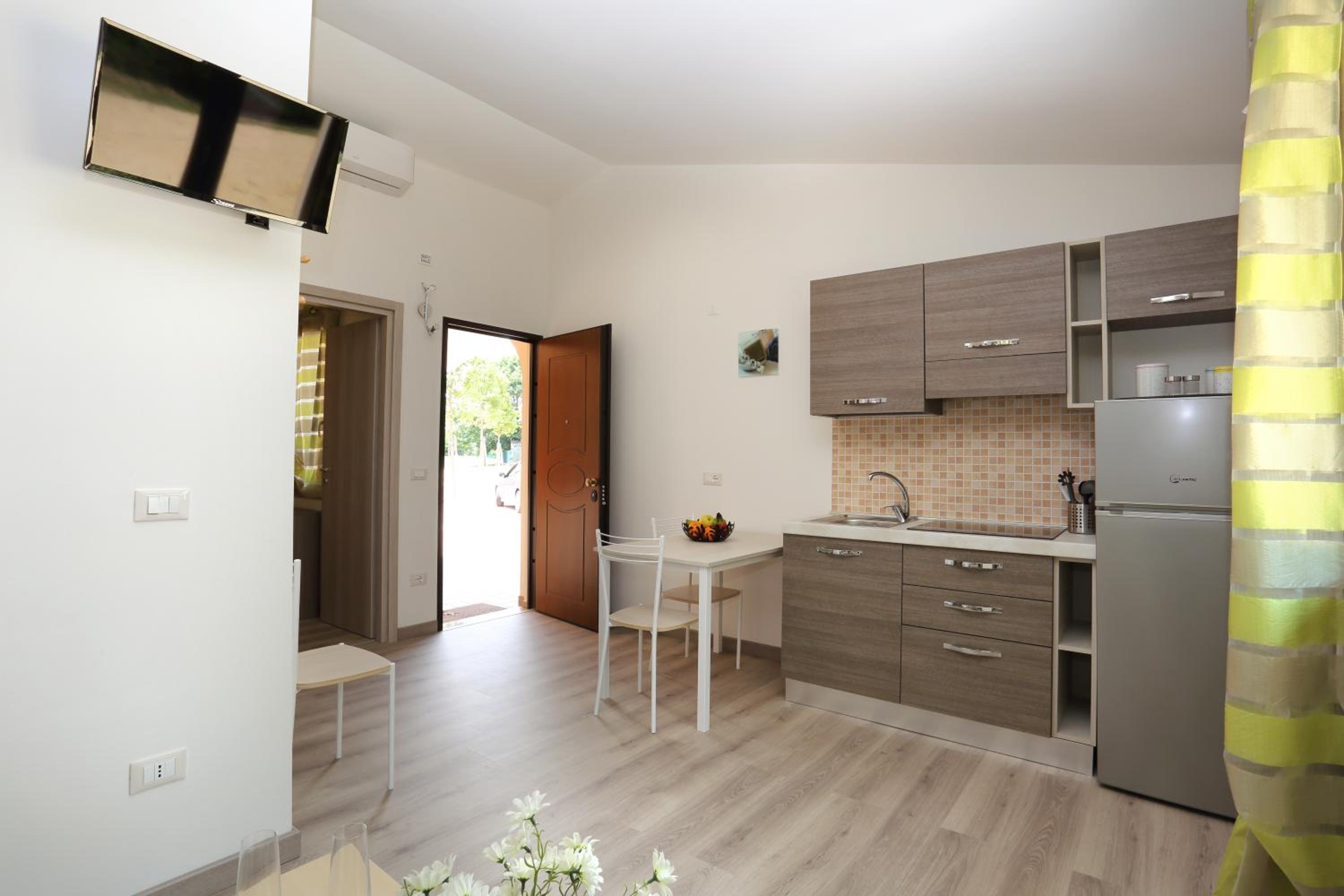 Apartment - Photo 5