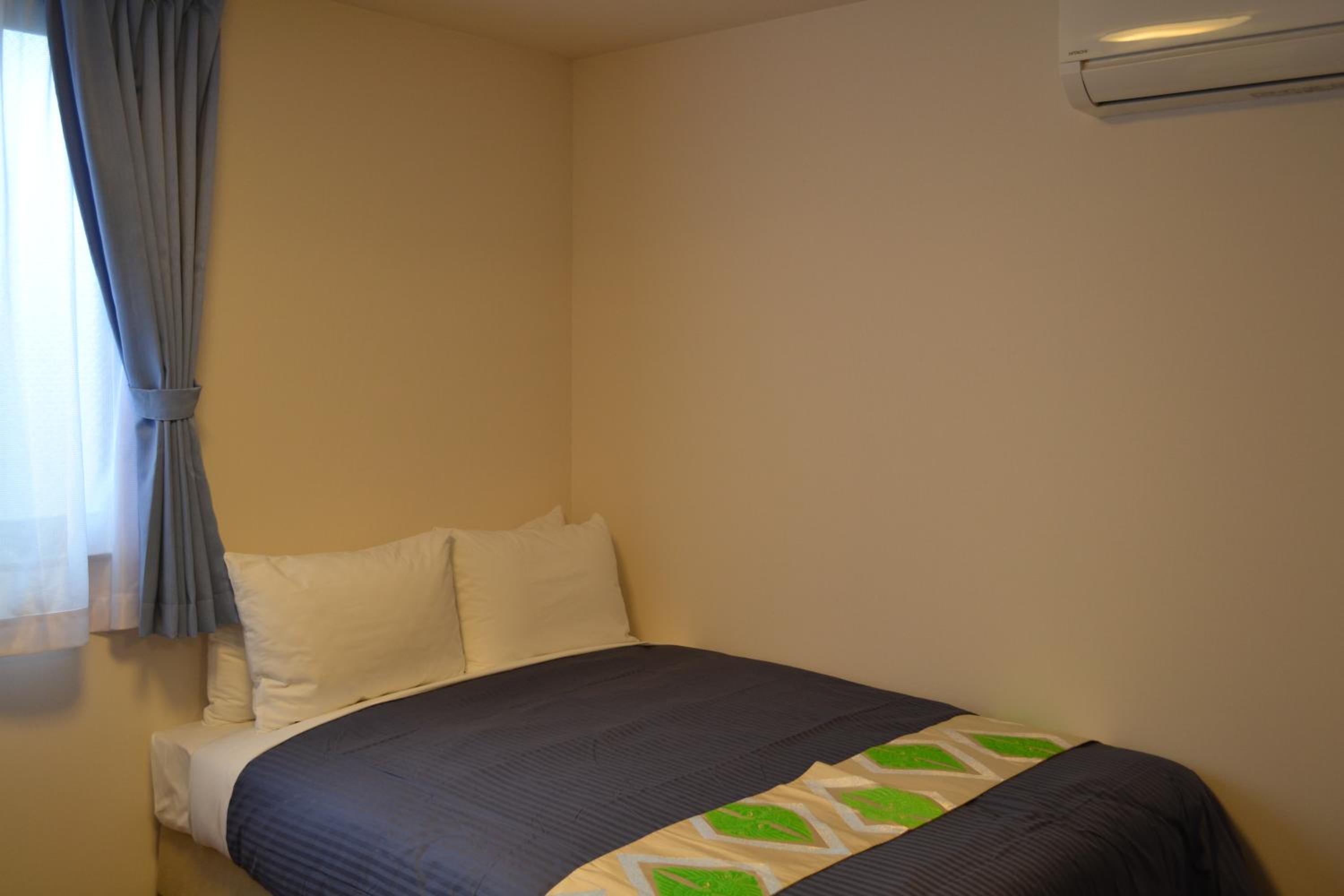 Deluxe Family Room - Photo 2