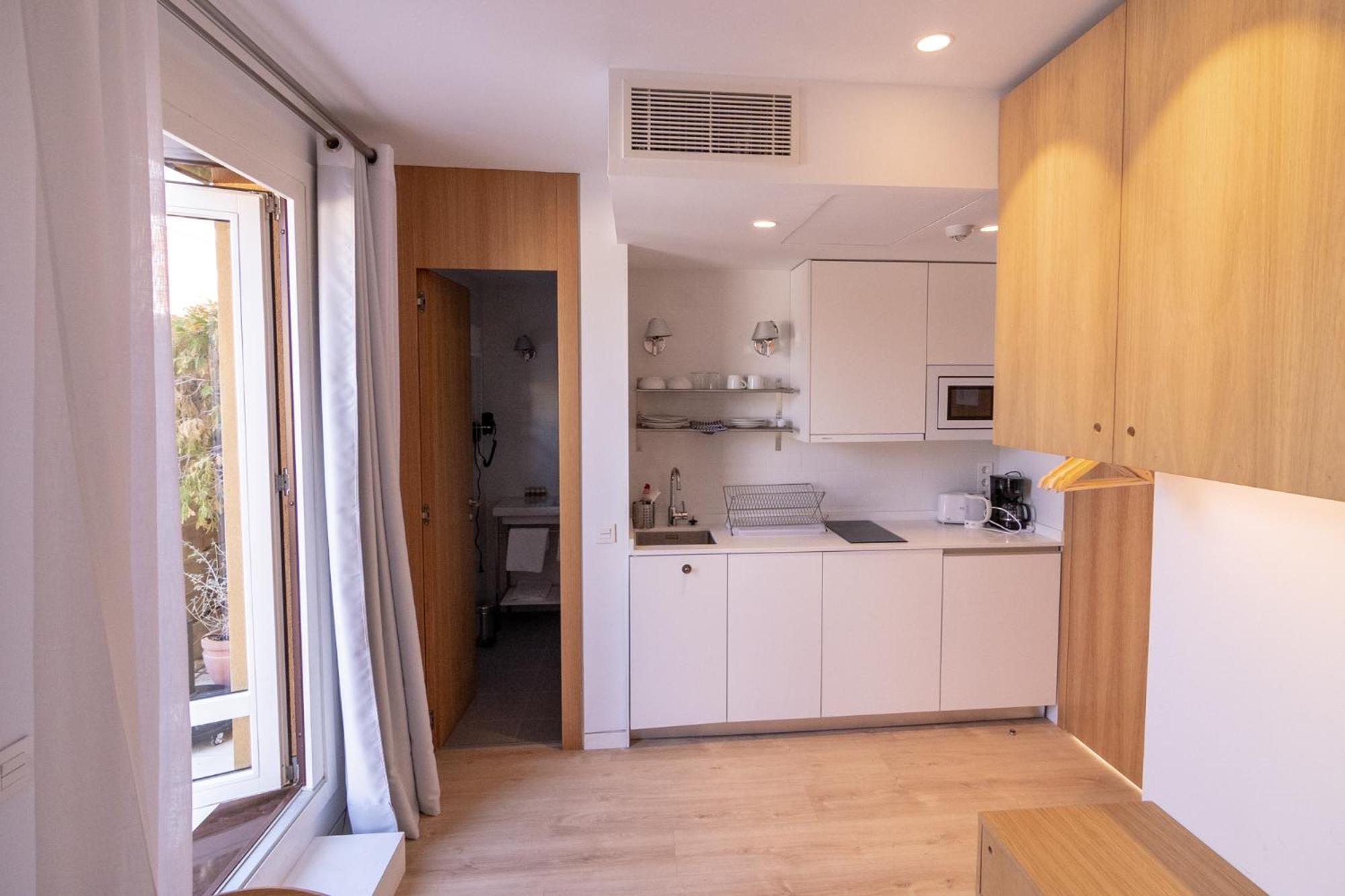 Apartment with Terrace photo 3