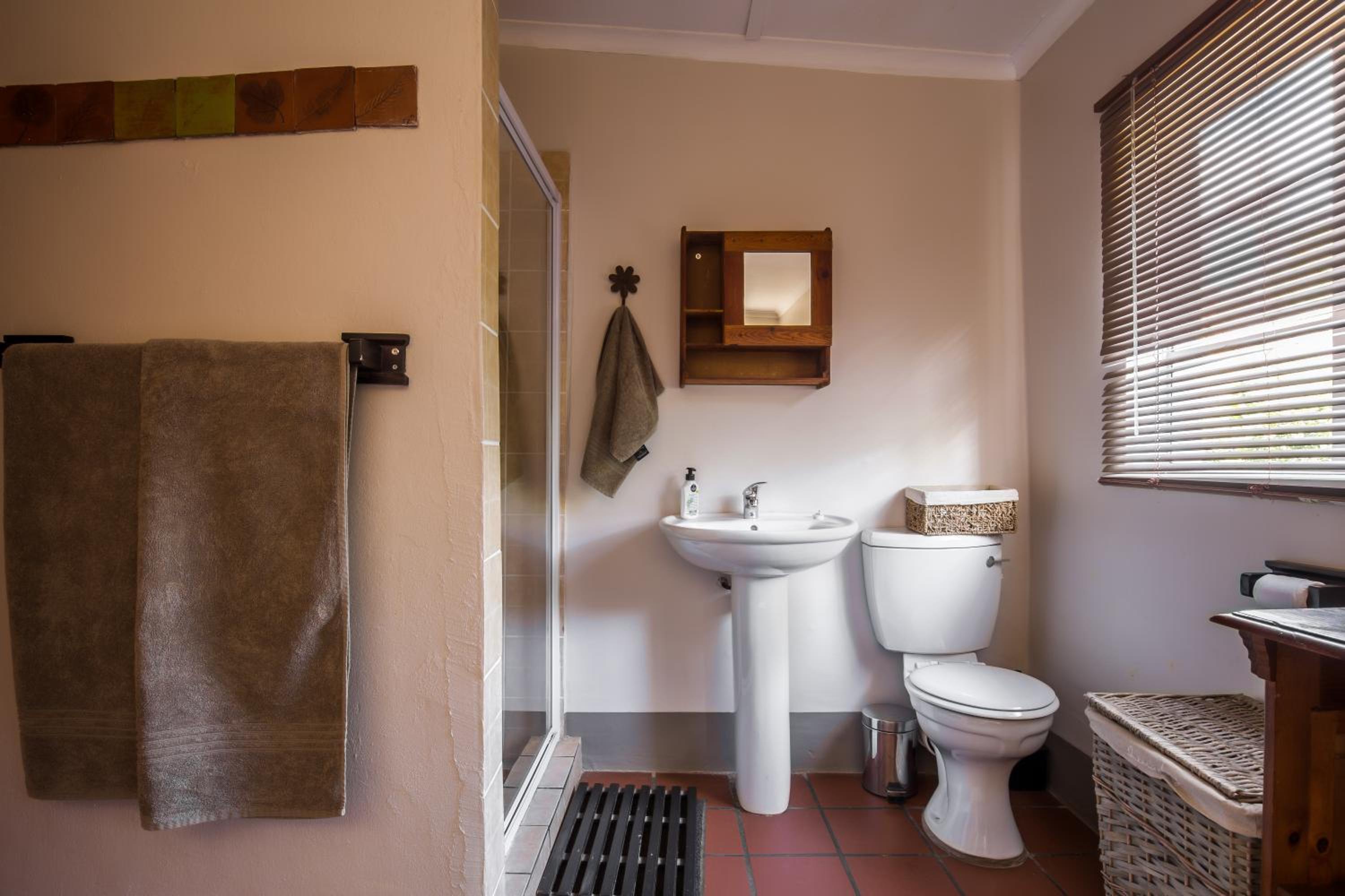 Double Room with Private Bathroom photo 2