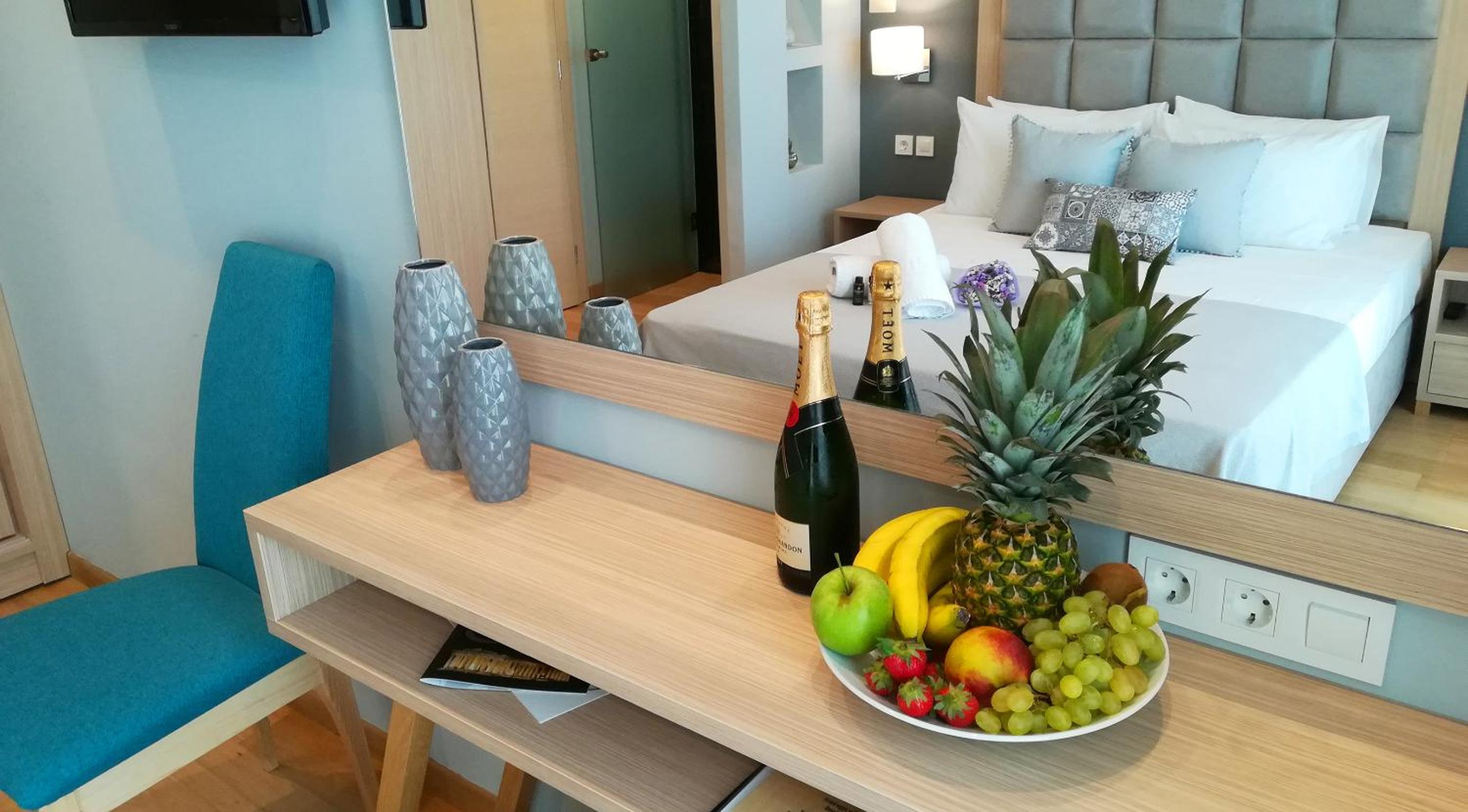 Classic Double Room with Acropolis View photo 3