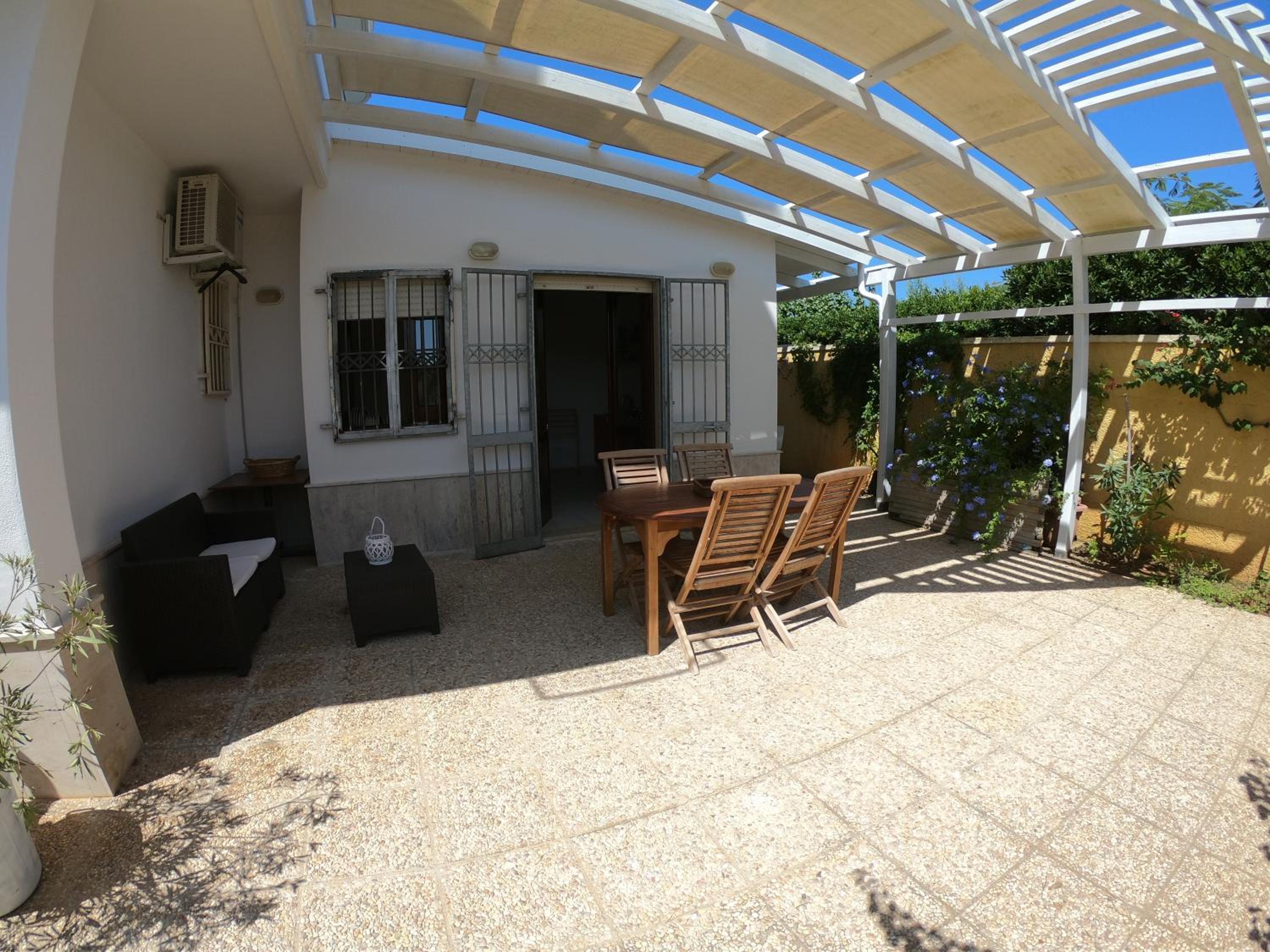Apartment - Ground Floor photo 3