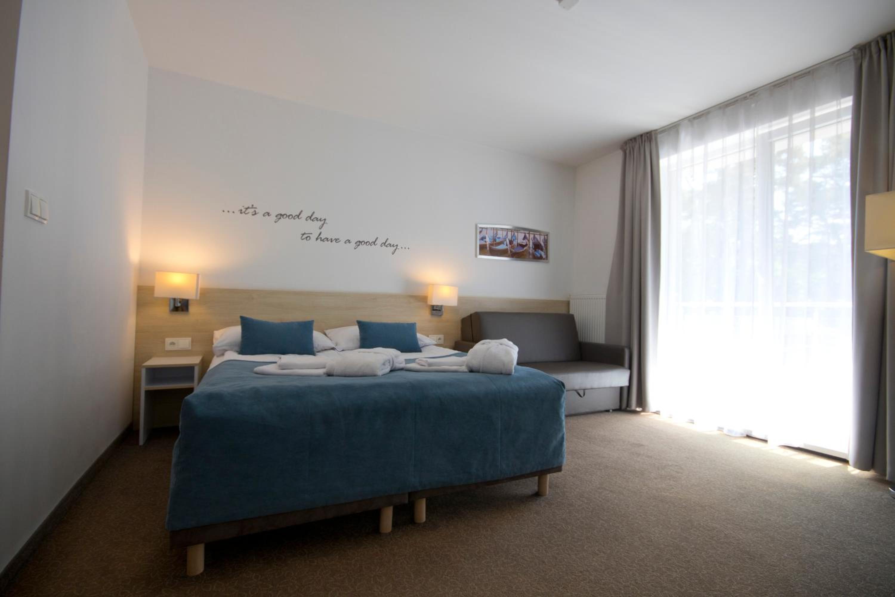 Triple Room with Balcony photo 1