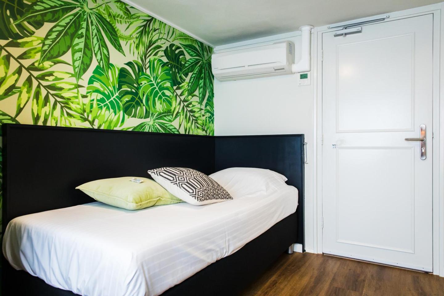 Small Single Room photo 1