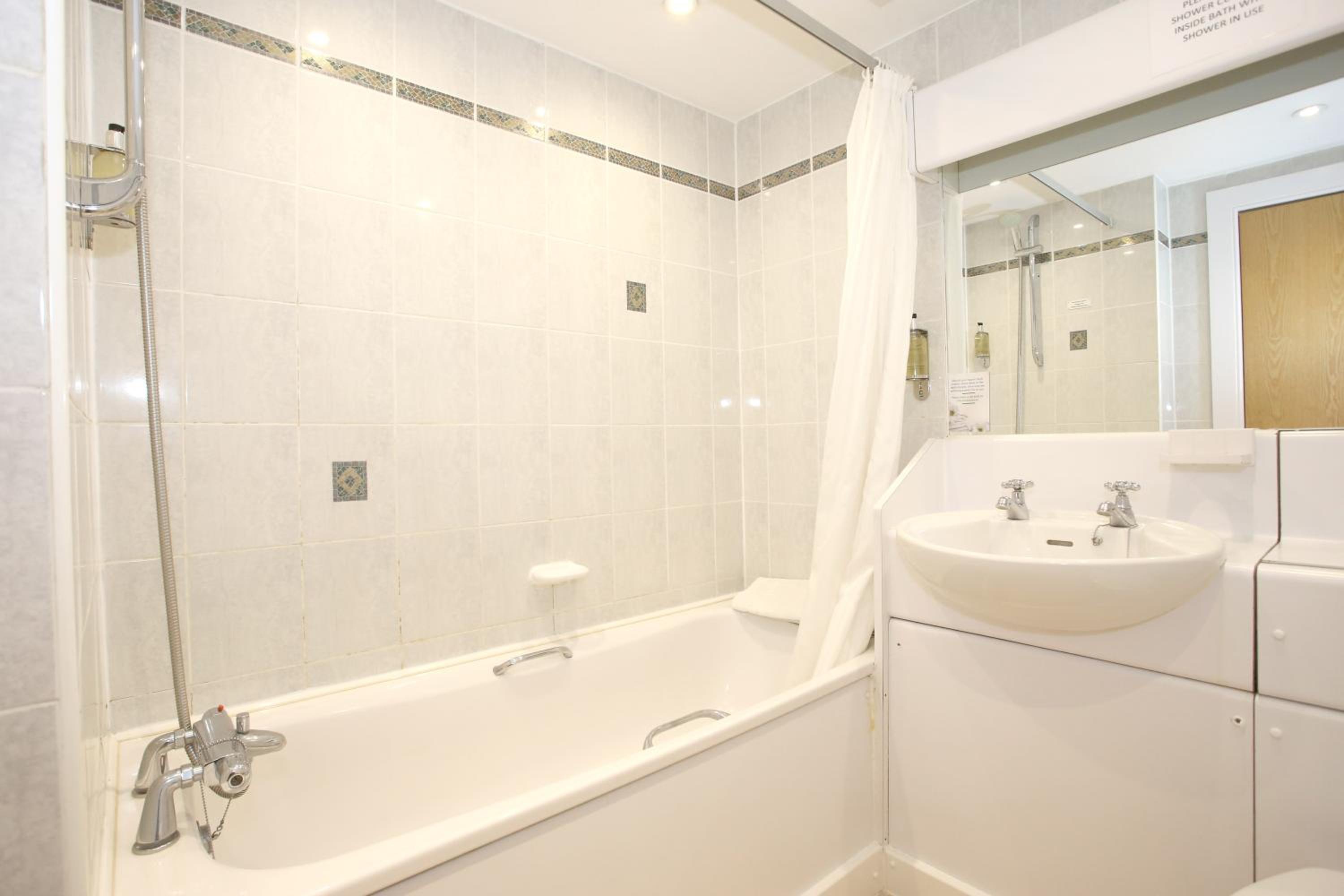 Triple Room - Photo 8