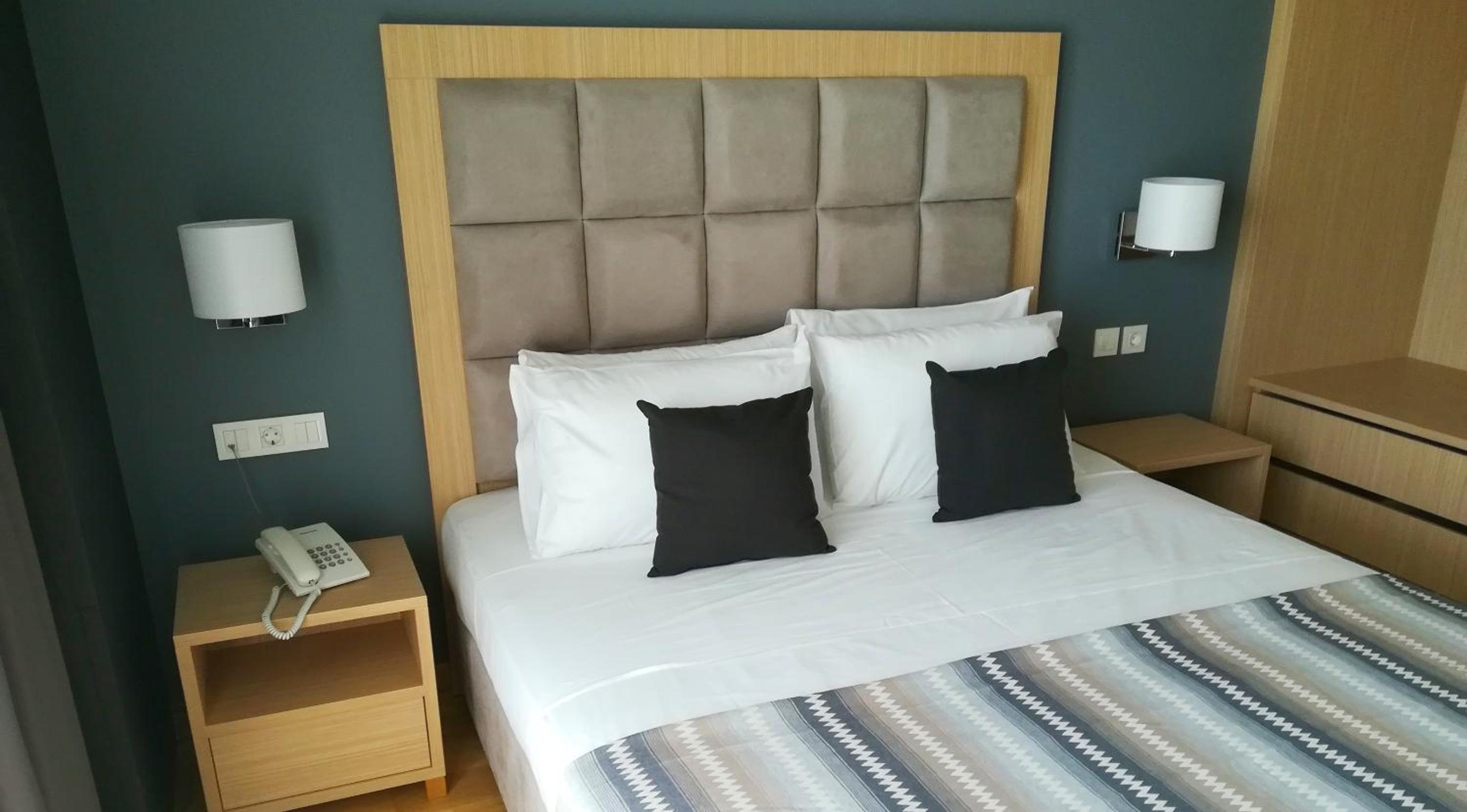 Executive Double Room with Balcony and Acropolis View photo 2