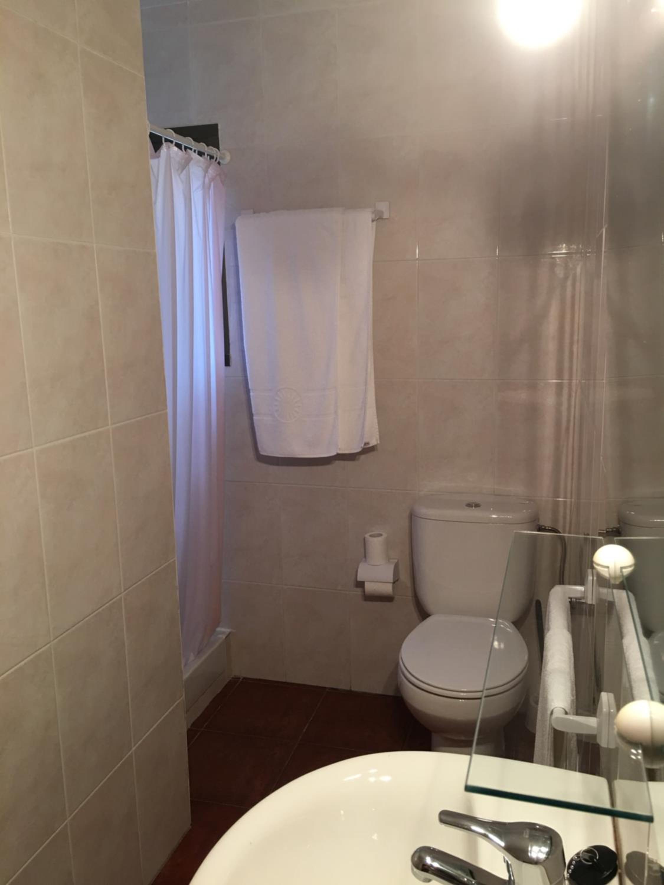 Double Room - Photo 4