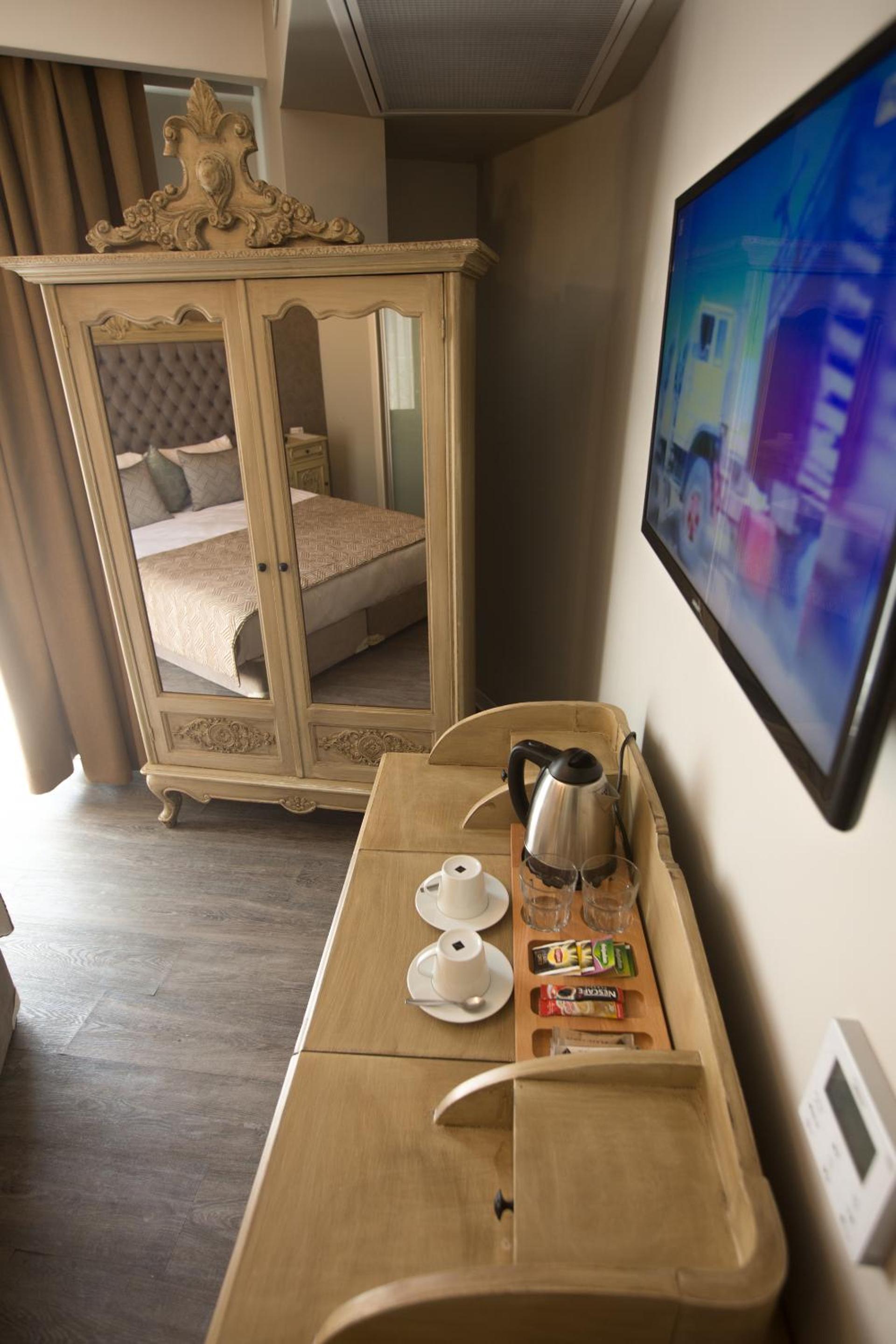 Standard Twin Room photo 2