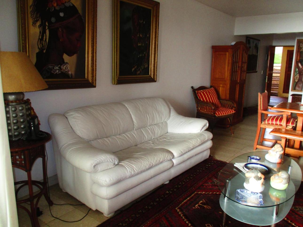 Three-Bedroom Apartment photo 2