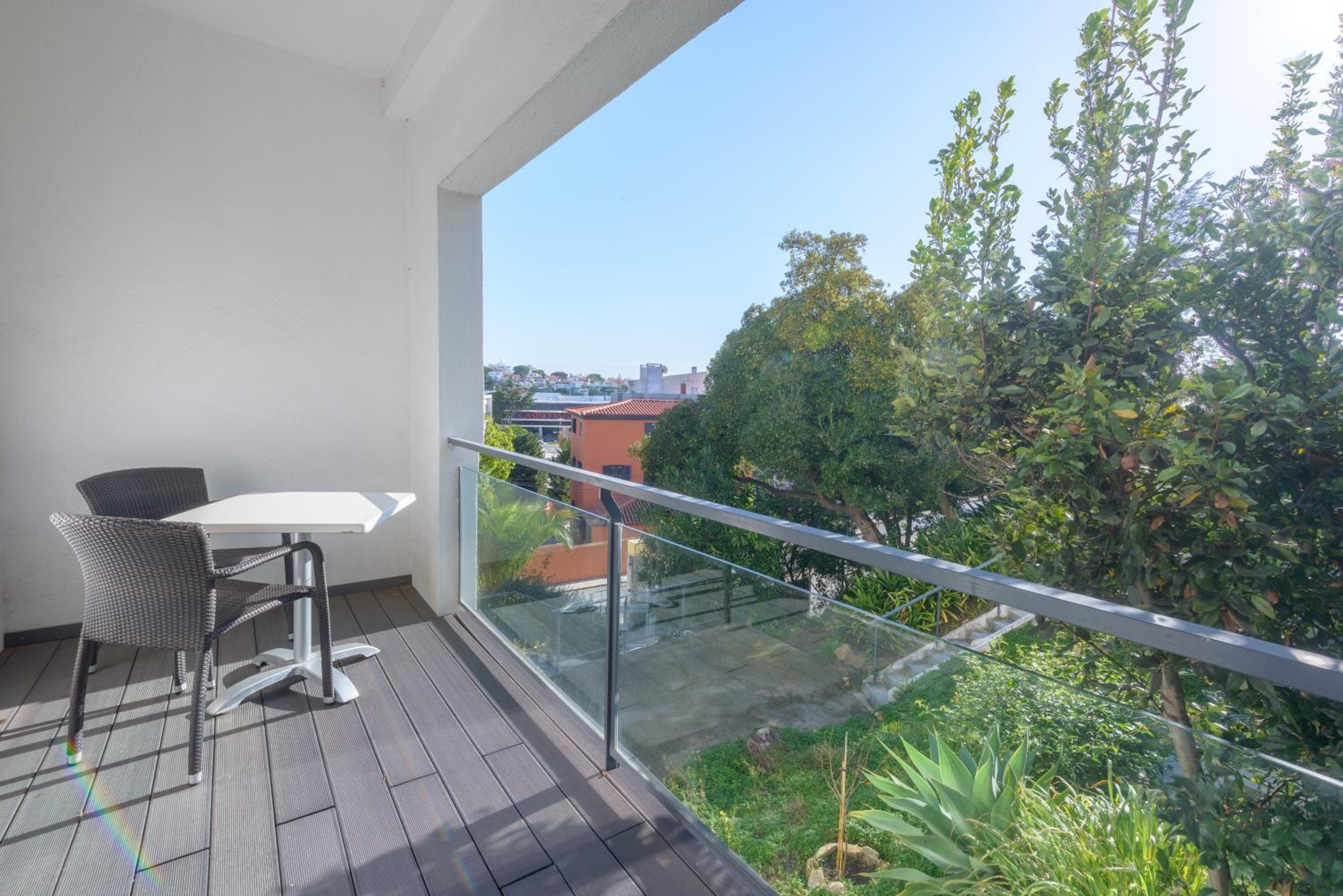 Twin Room with Balcony - Photo 2