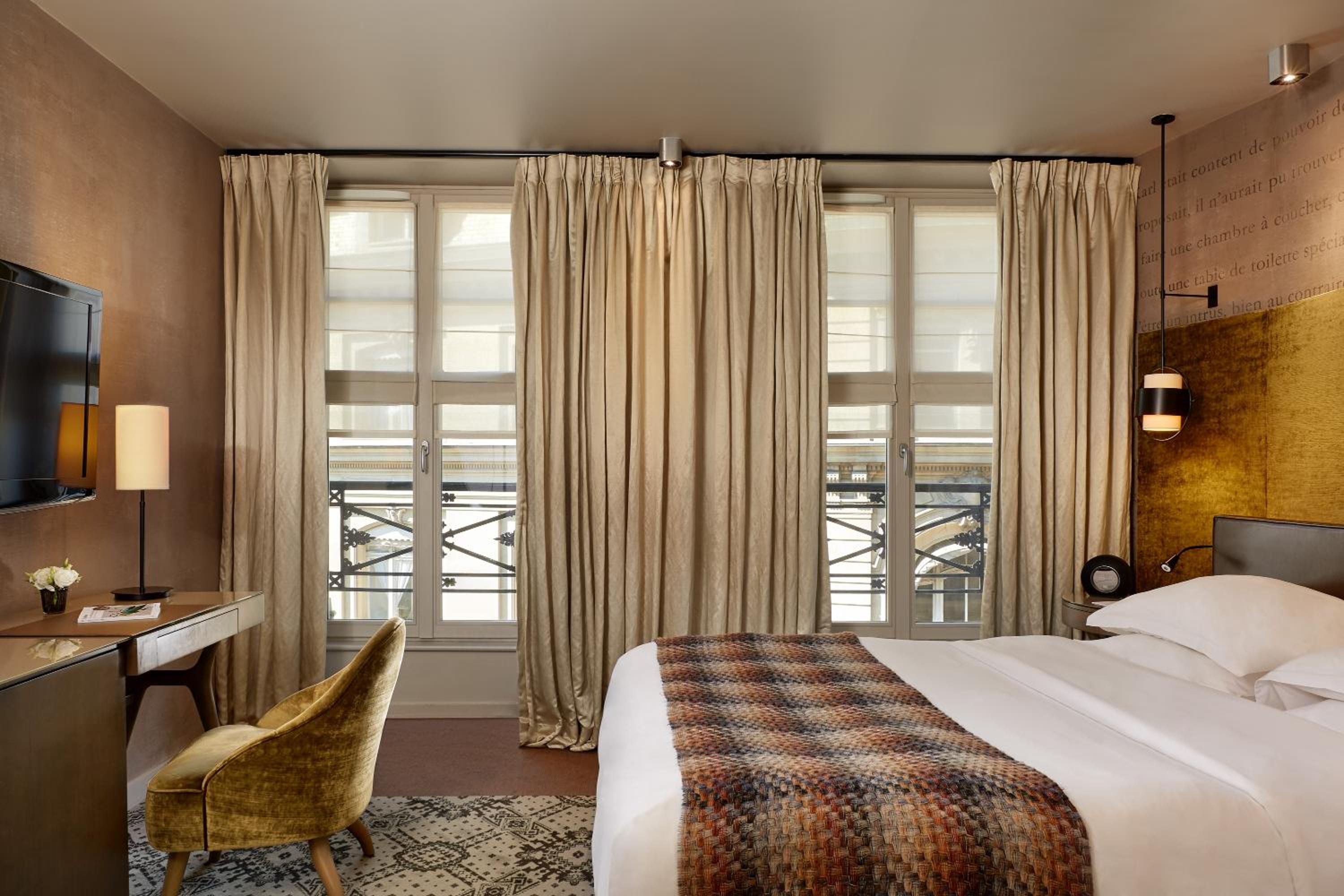 Deluxe Double or Twin Room photo 2